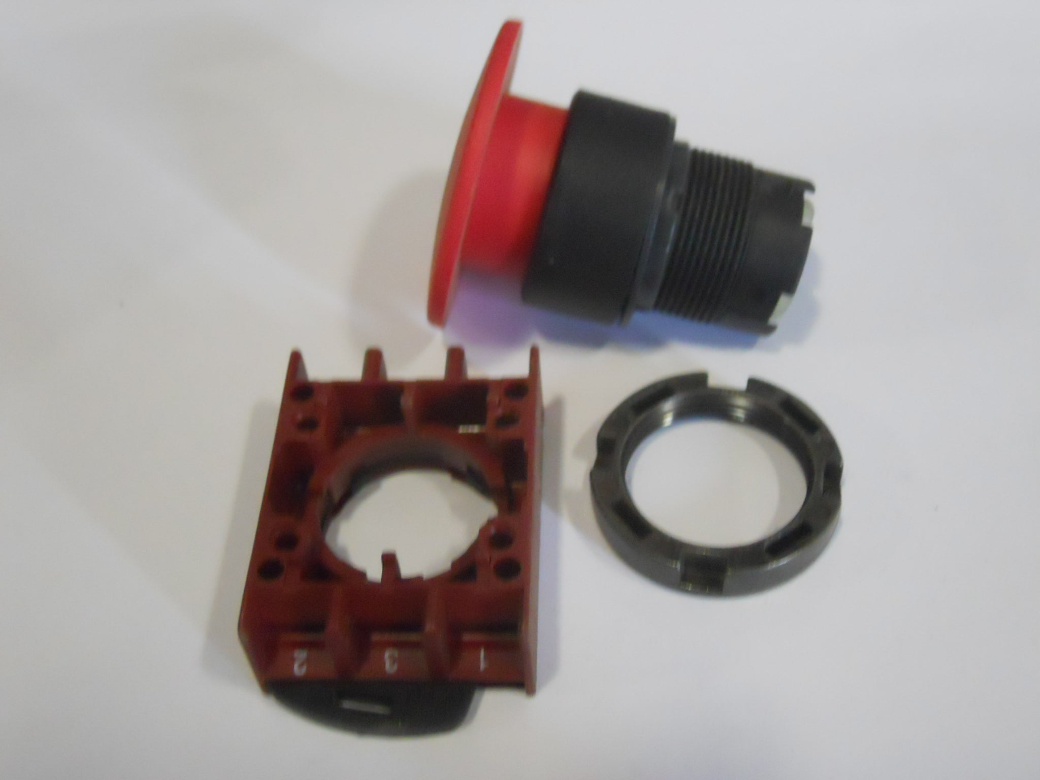 Switch GE Mushroom PB Red E-St