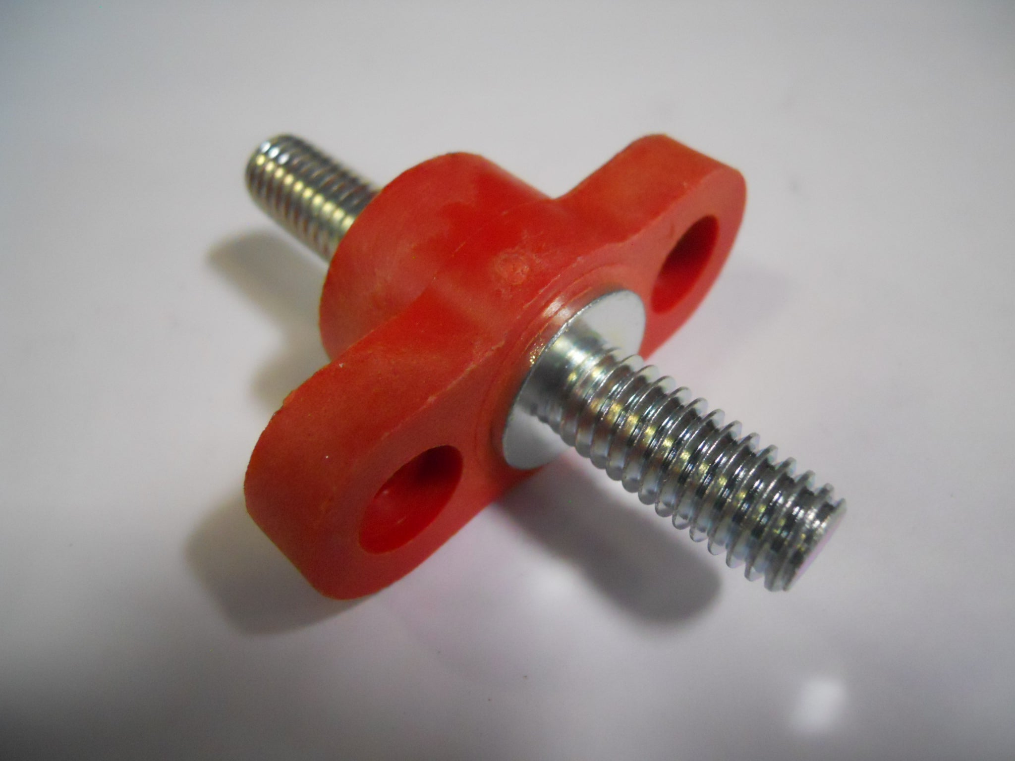 JUNCTION BLOCK THRU 3/8" STUD RED