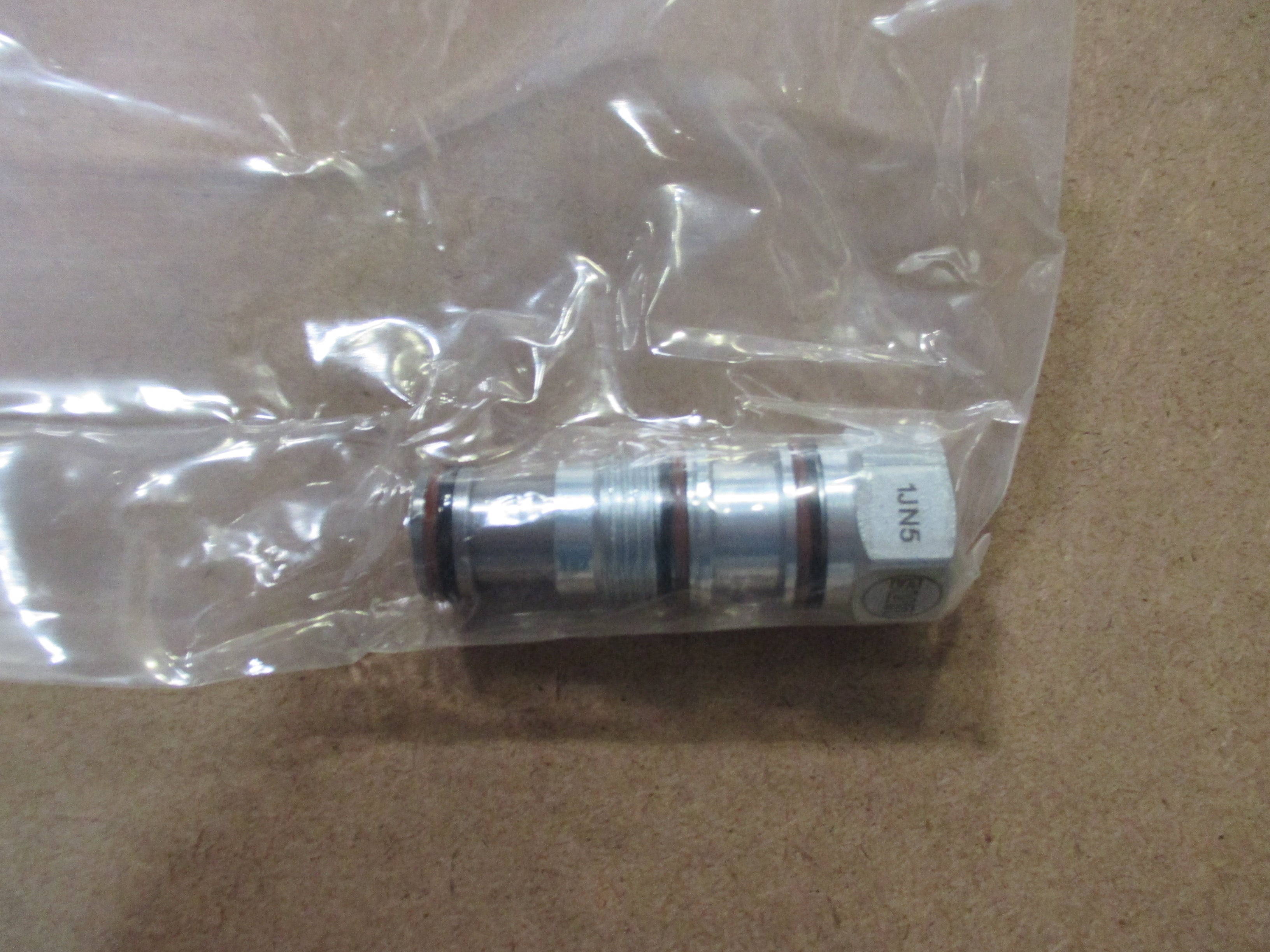 PLUG SUN CAVITY T-11A ALL PORTS BLO