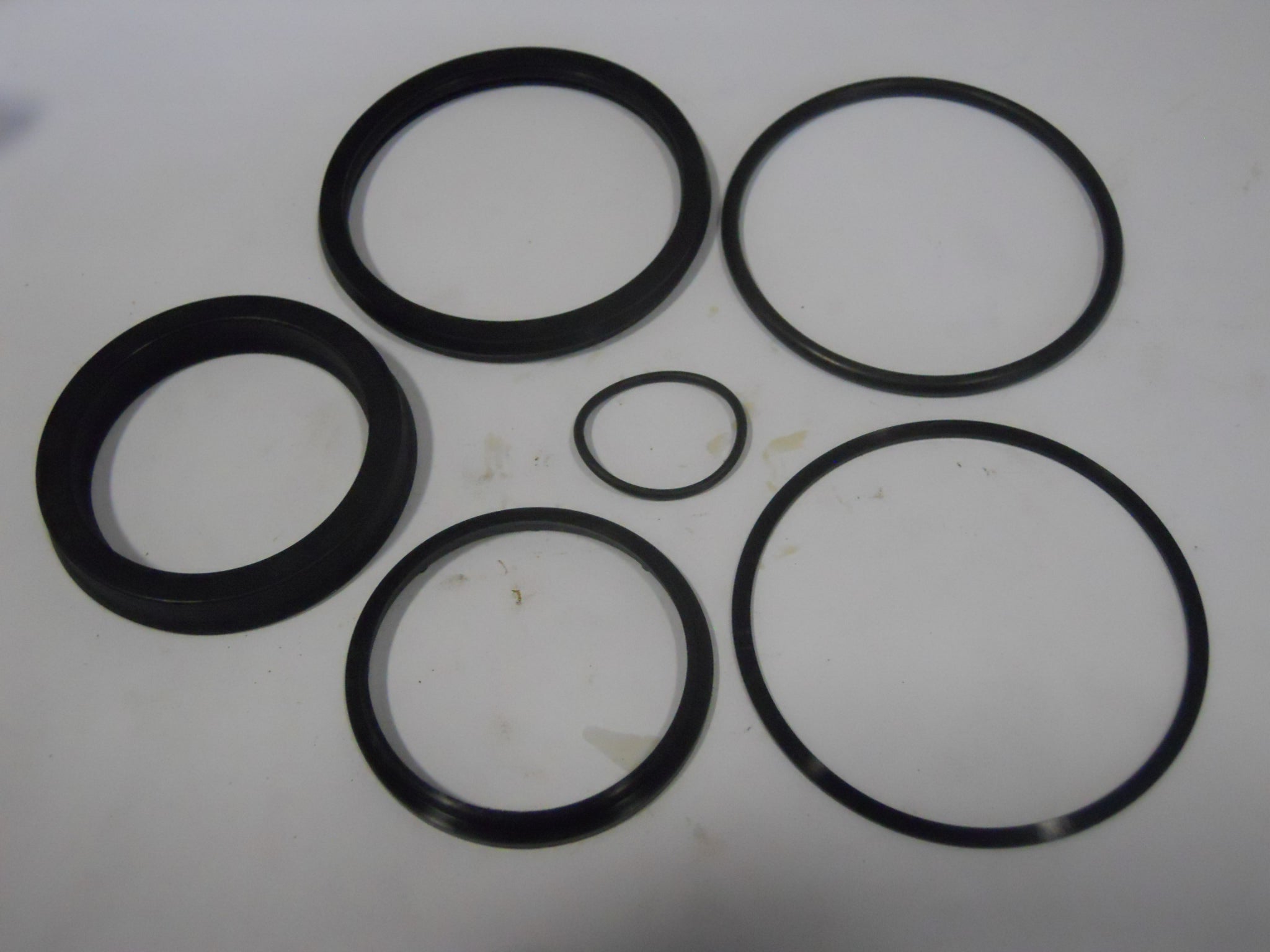 SEAL KIT CYL 3 X 24 X 2" ROD