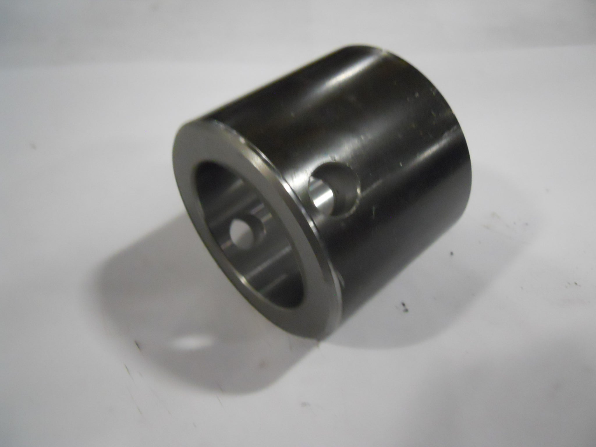 LOWER OUTER PIVOT BOSS FGT