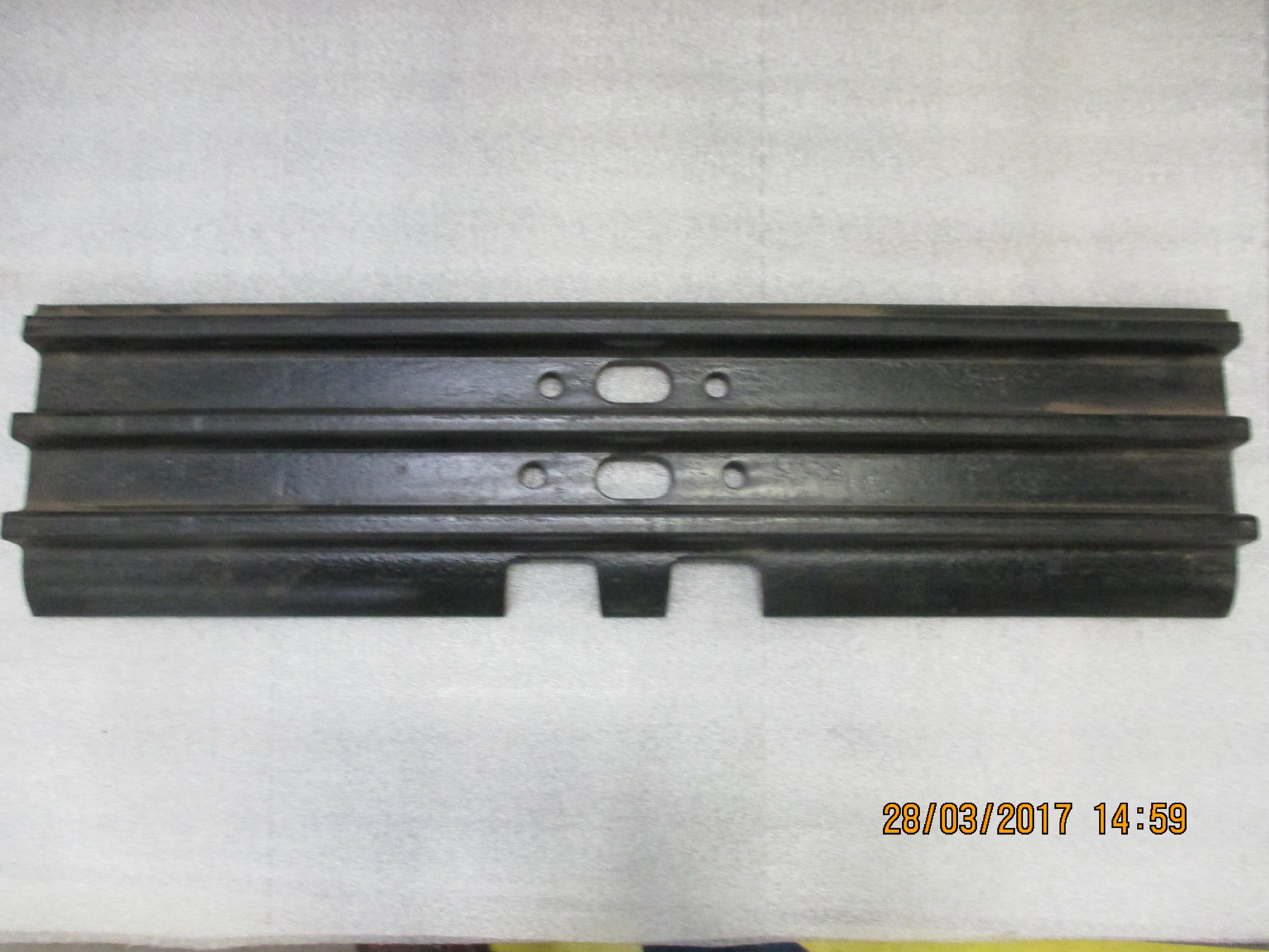 TRACK PAD, TRIPLE GROUSER, 28, FT