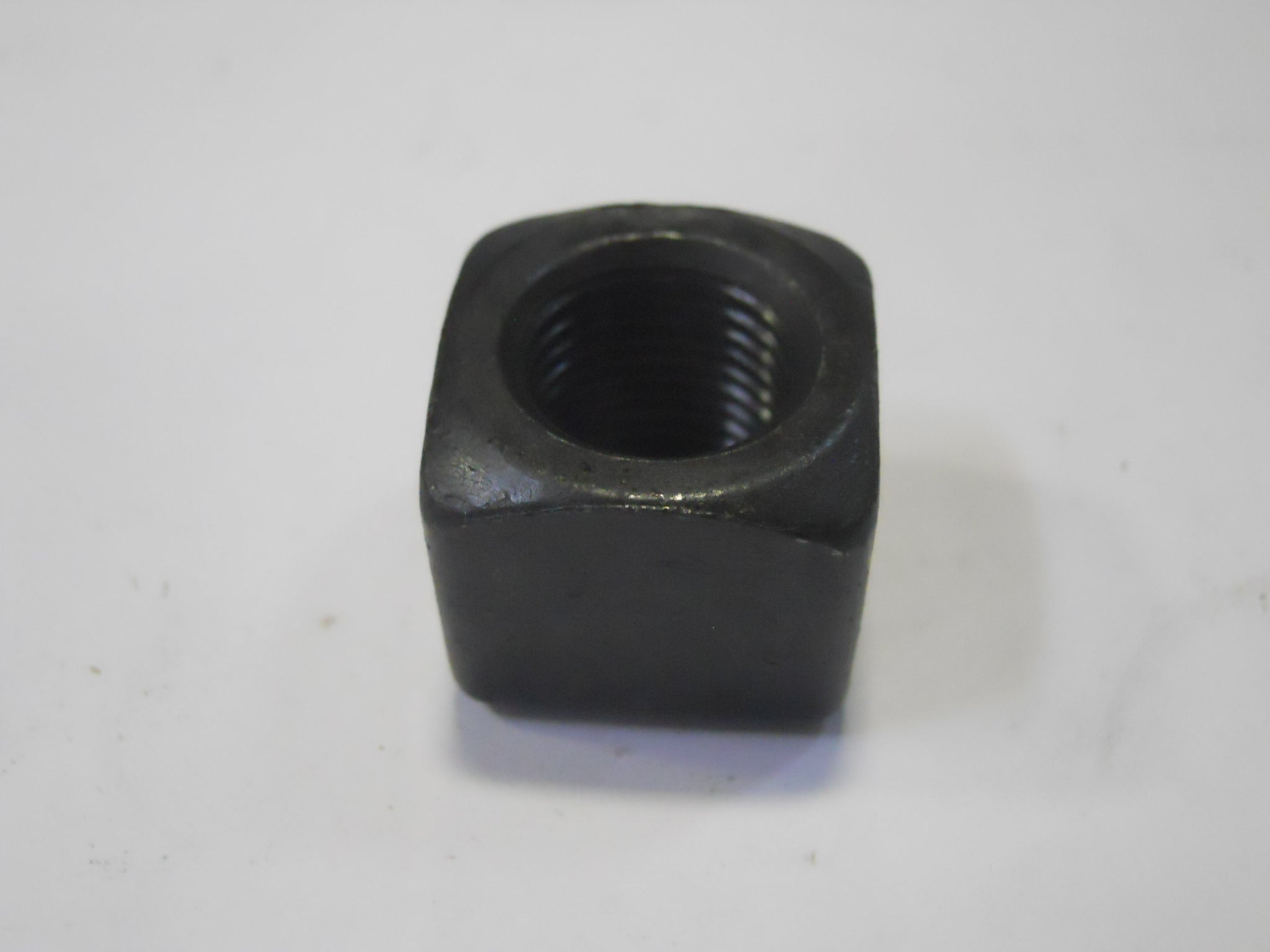TRACK NUT 30"
