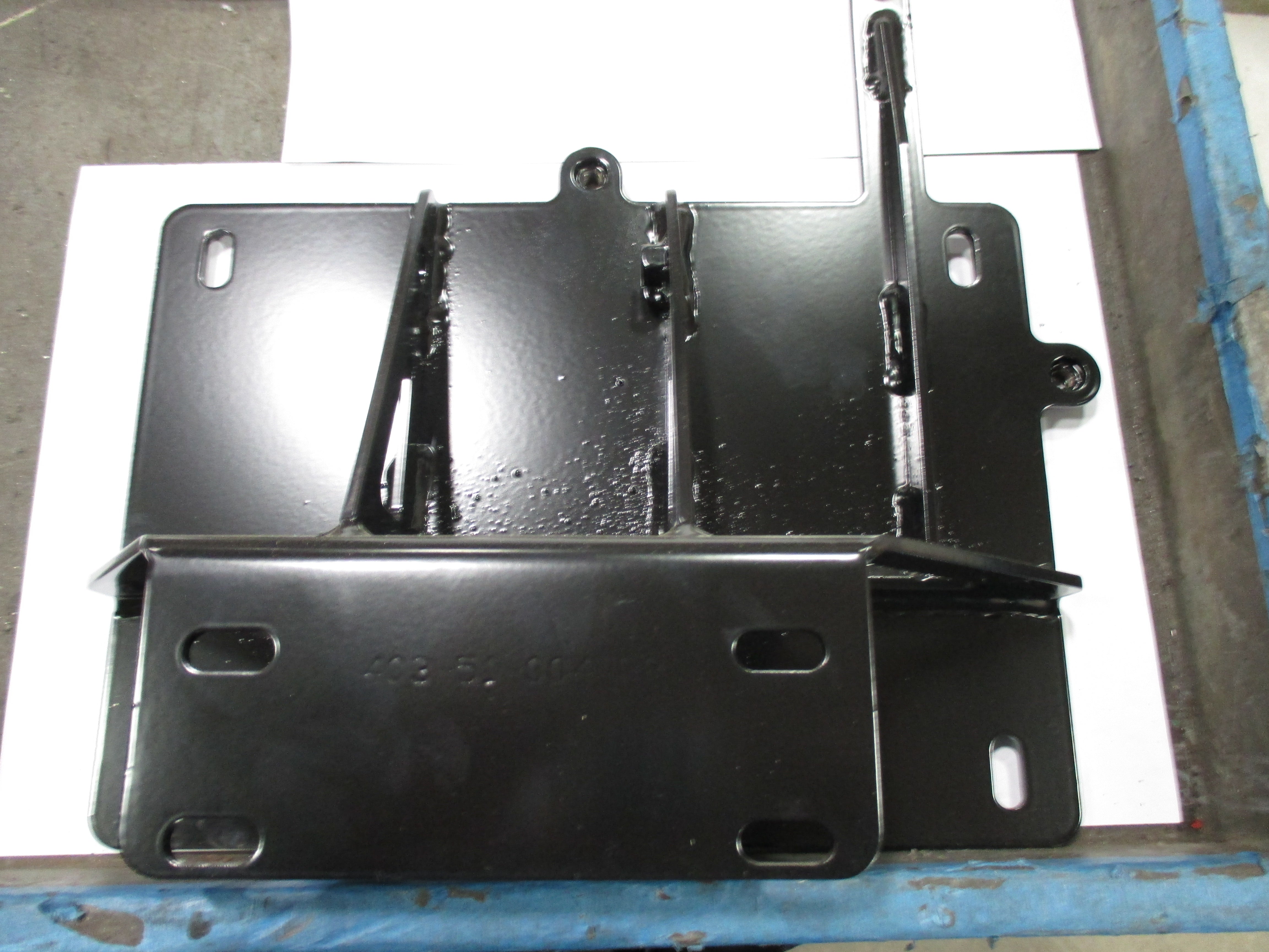 MOUNT WELD AIR CLEANER