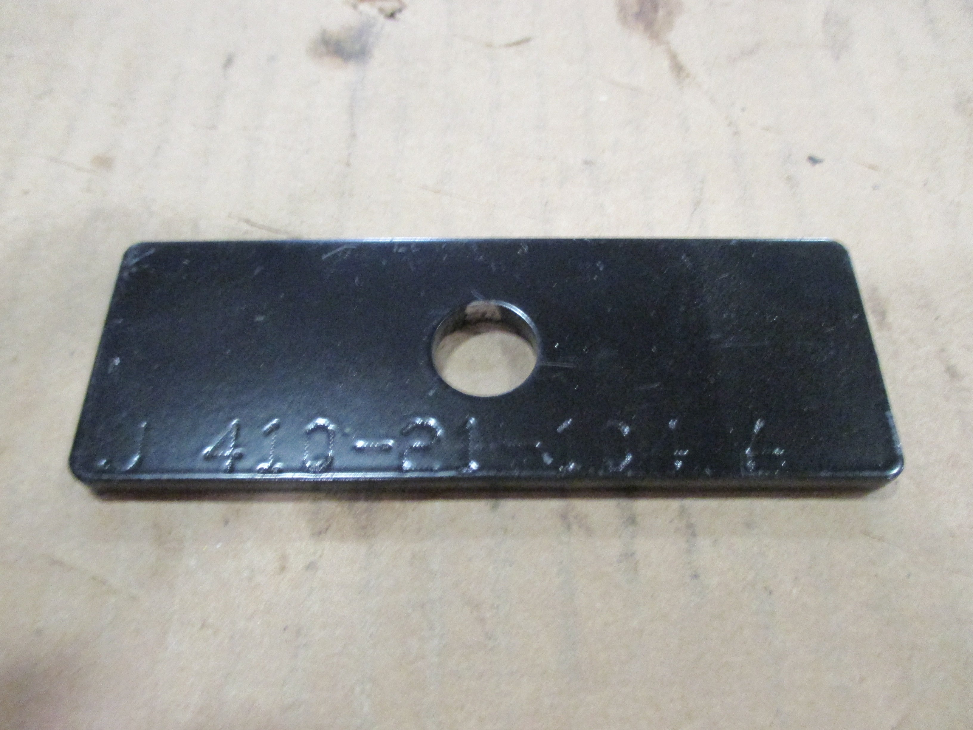 TOP FLANGE LOADER ARM TUBE CLAMP