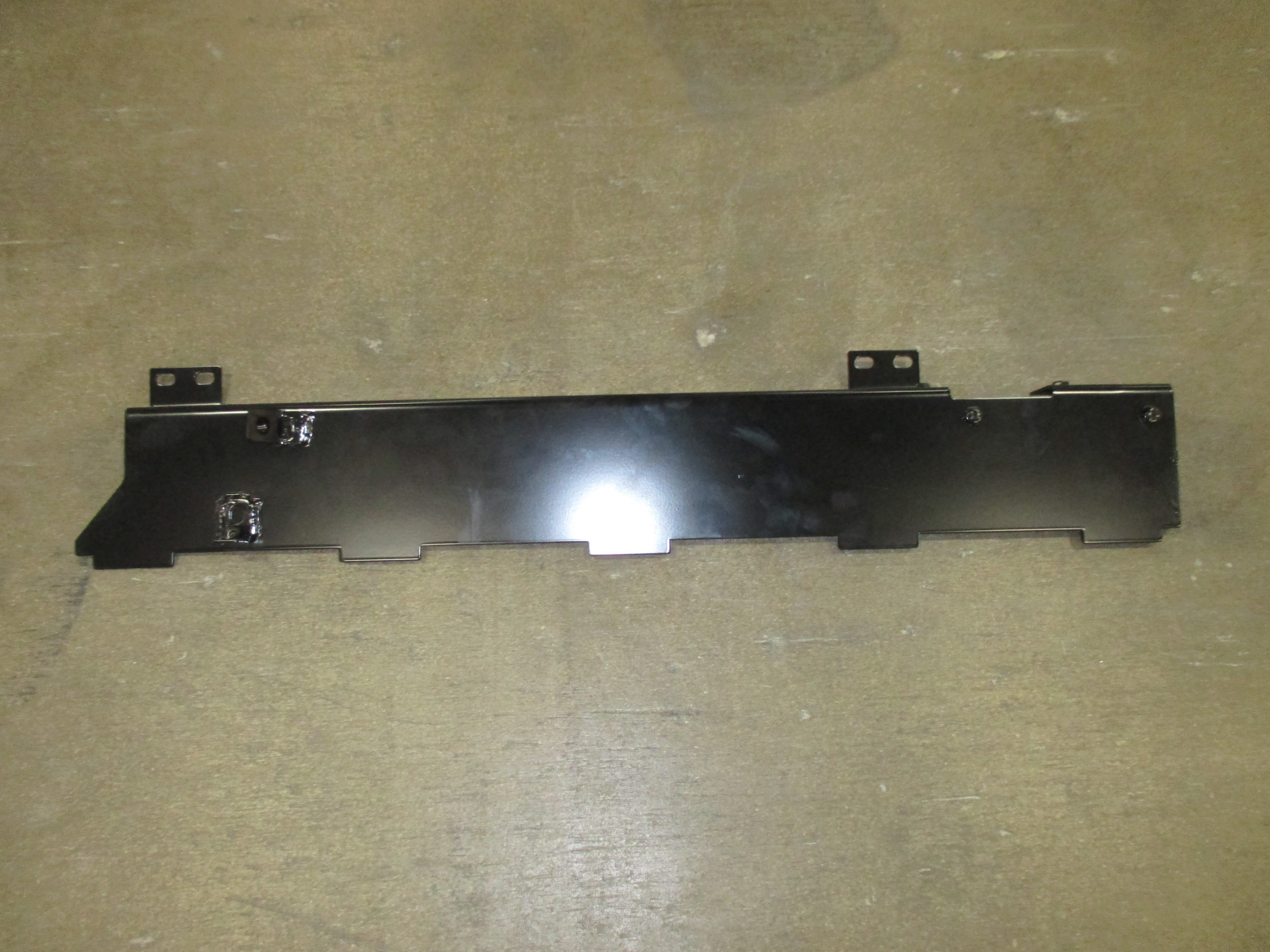SIDE COVER RH LOADER ARM