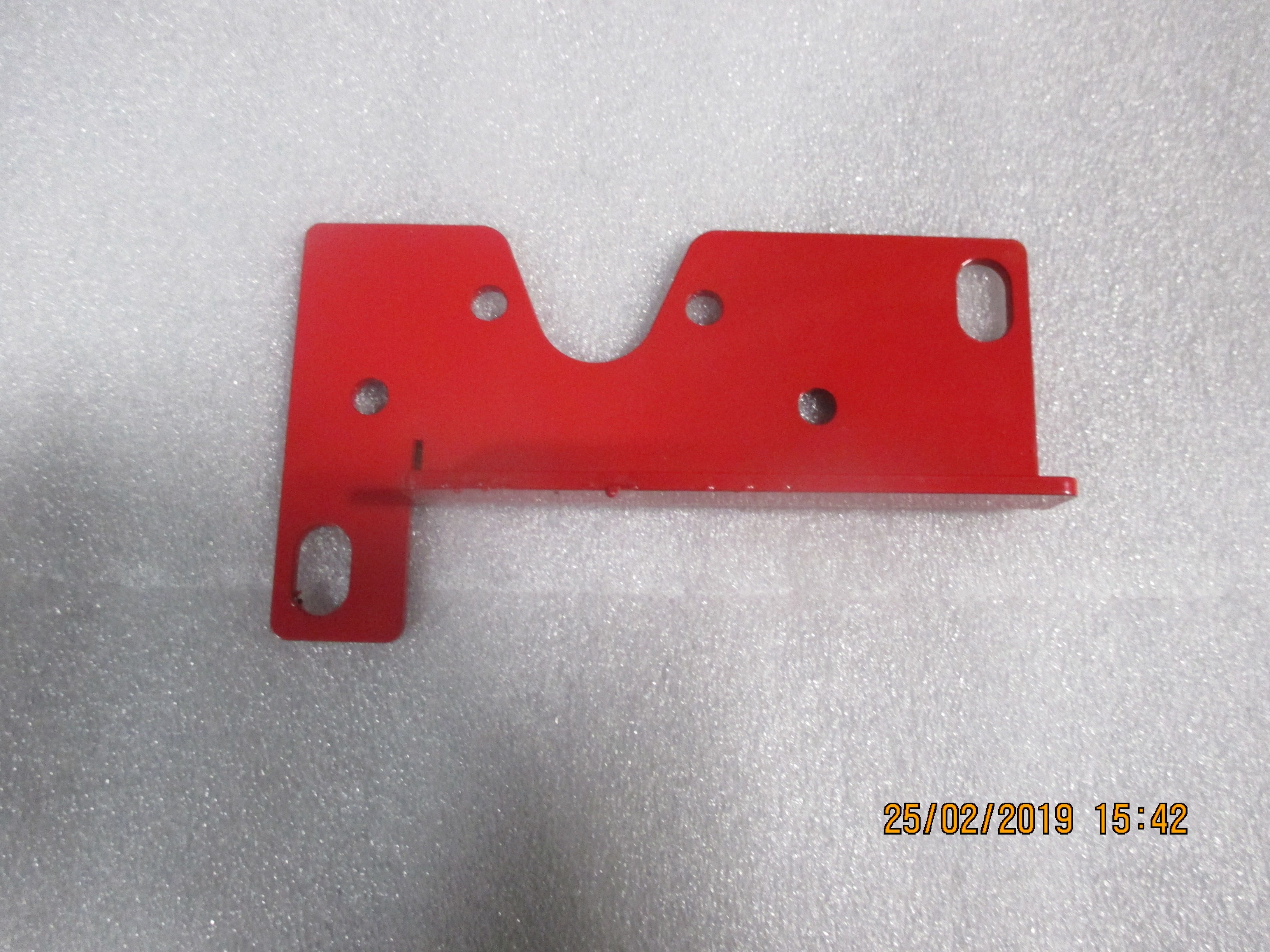 LATCH MOUNT PLATE, REAR HOOD
