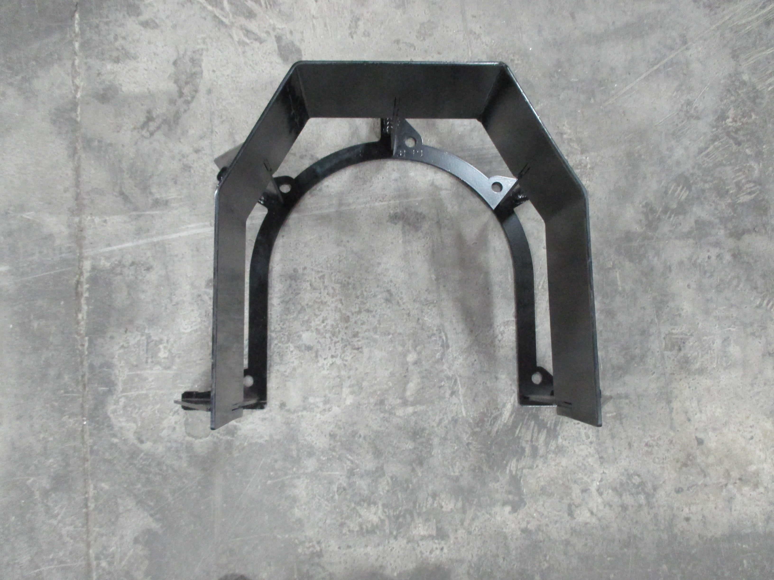 PRECLEANER GUARD WELD