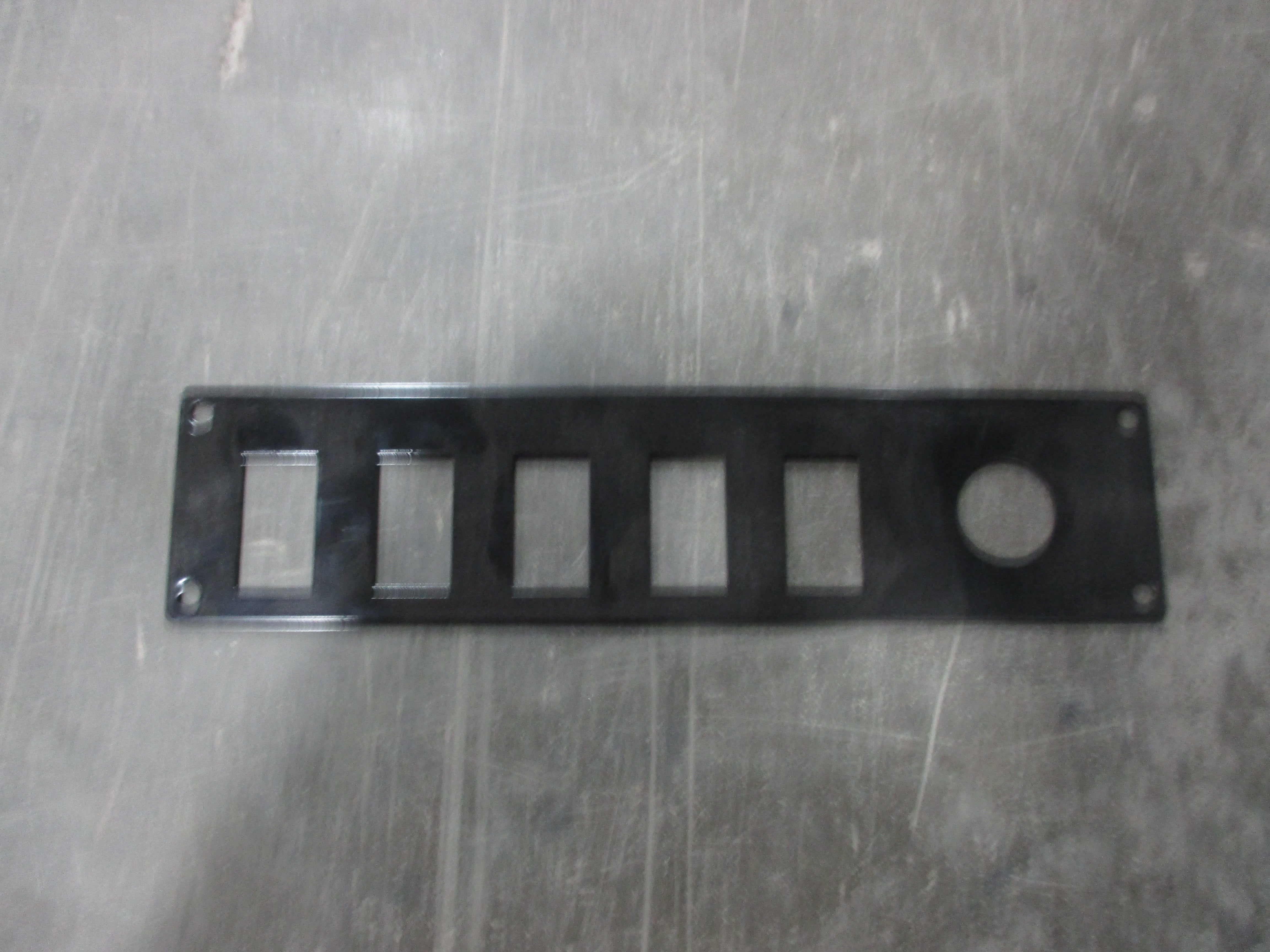 SIDE HEADER PLATE