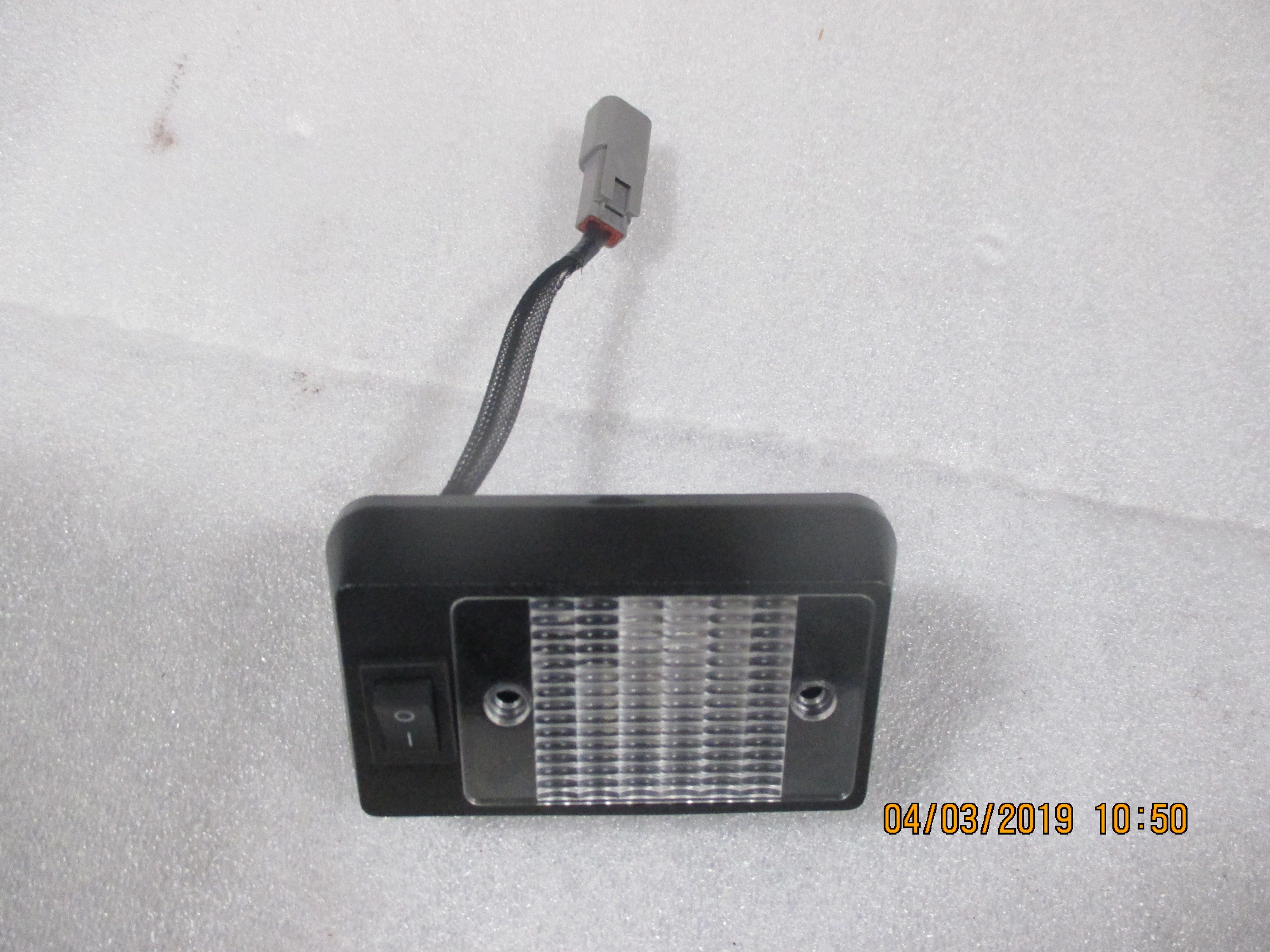 LIGHT DOME 12V SWITCHED