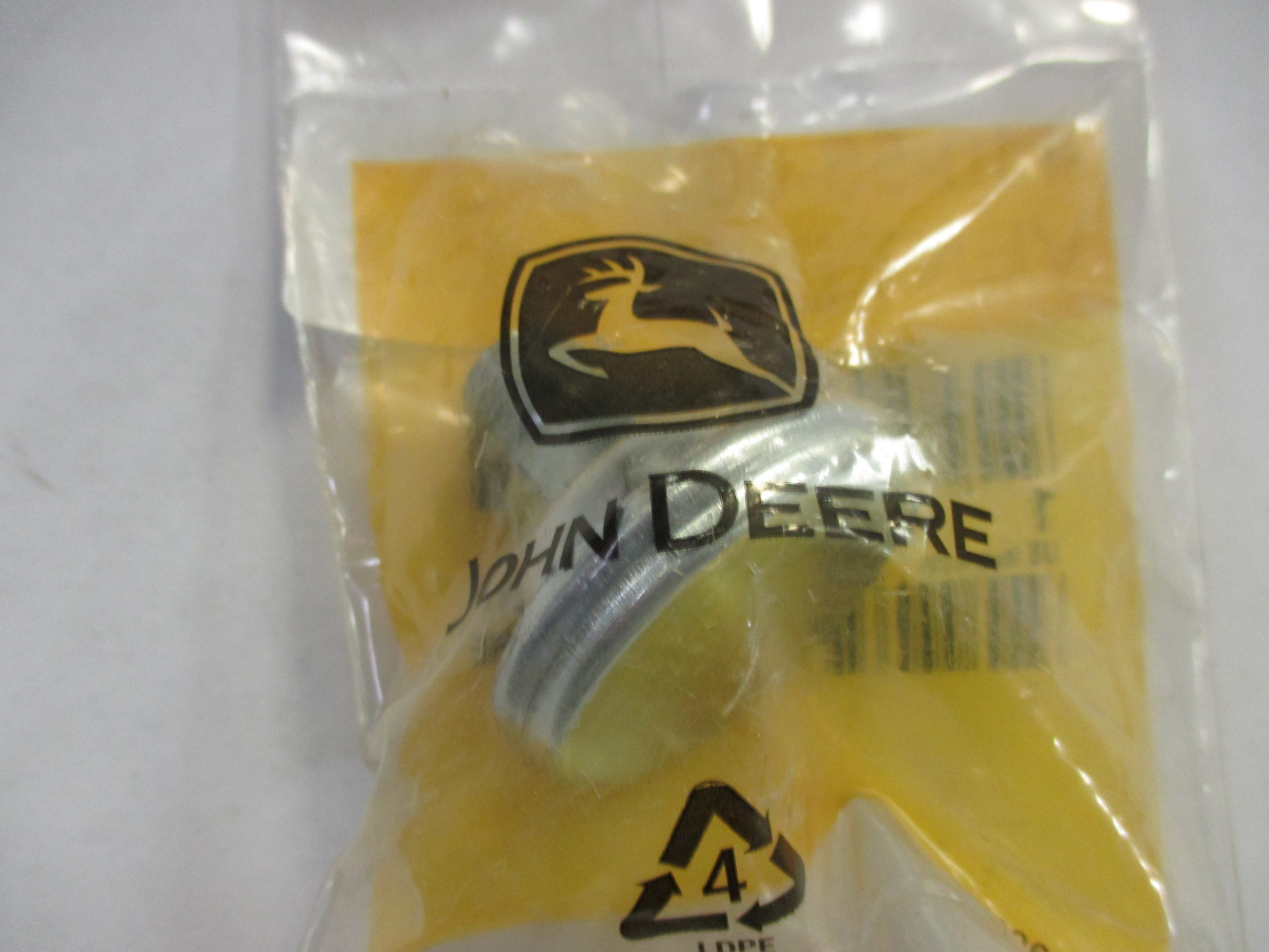 VENT BREATHER FOR PUMP DRIVE