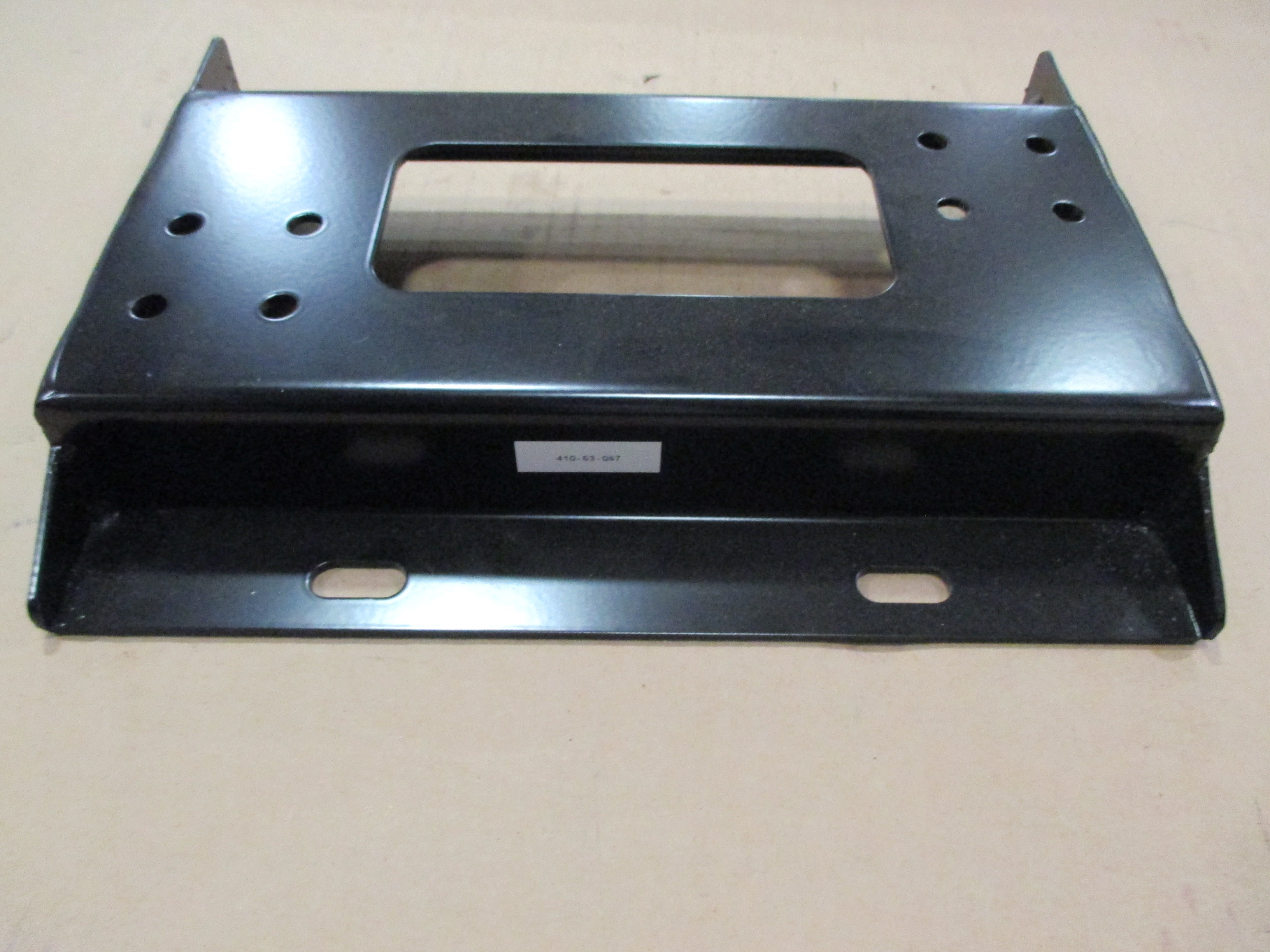 MOUNT FILTER HYD CHARGE