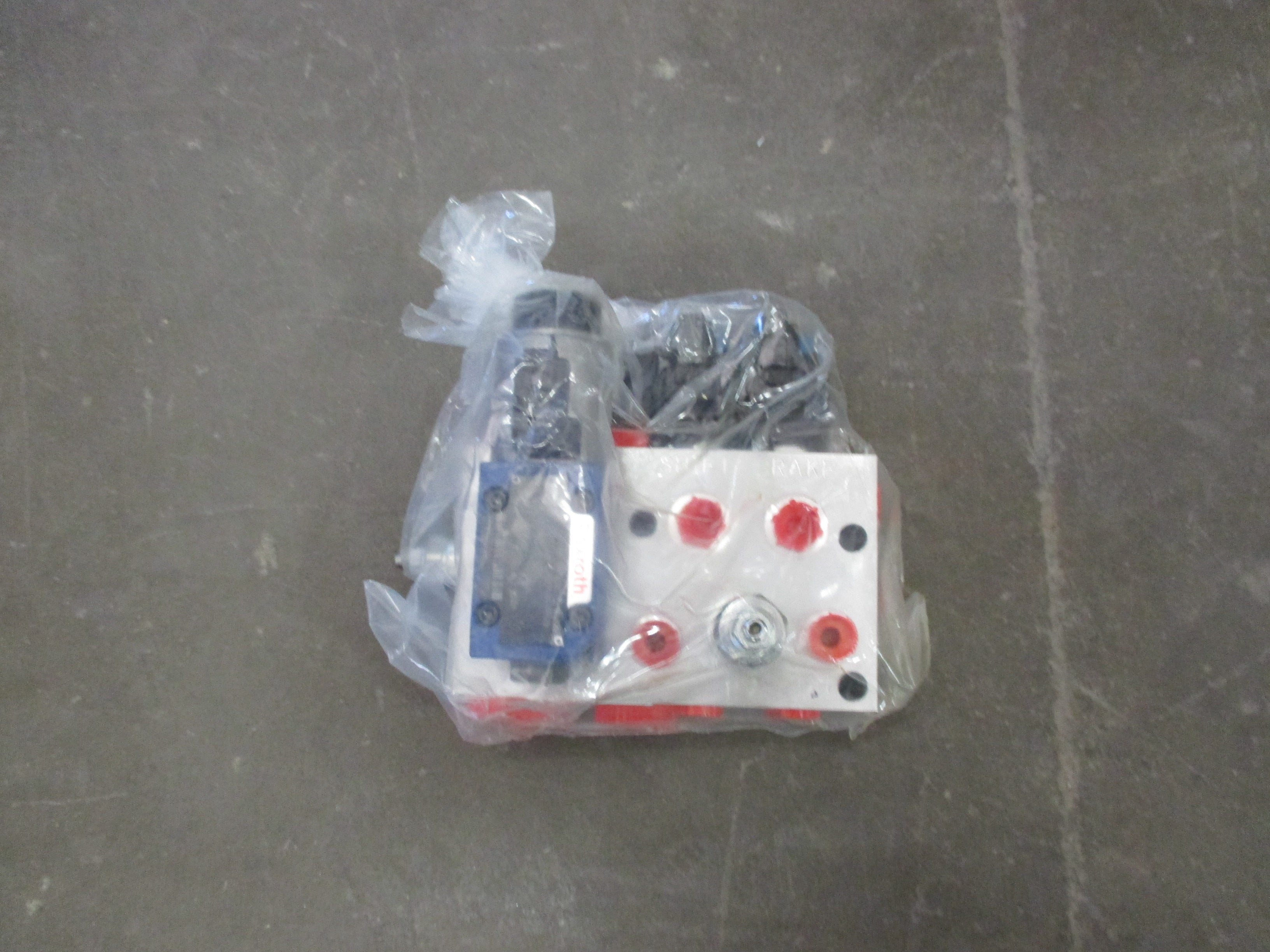 MANIFOLD FAN BR SHFT CONTROL REXROT