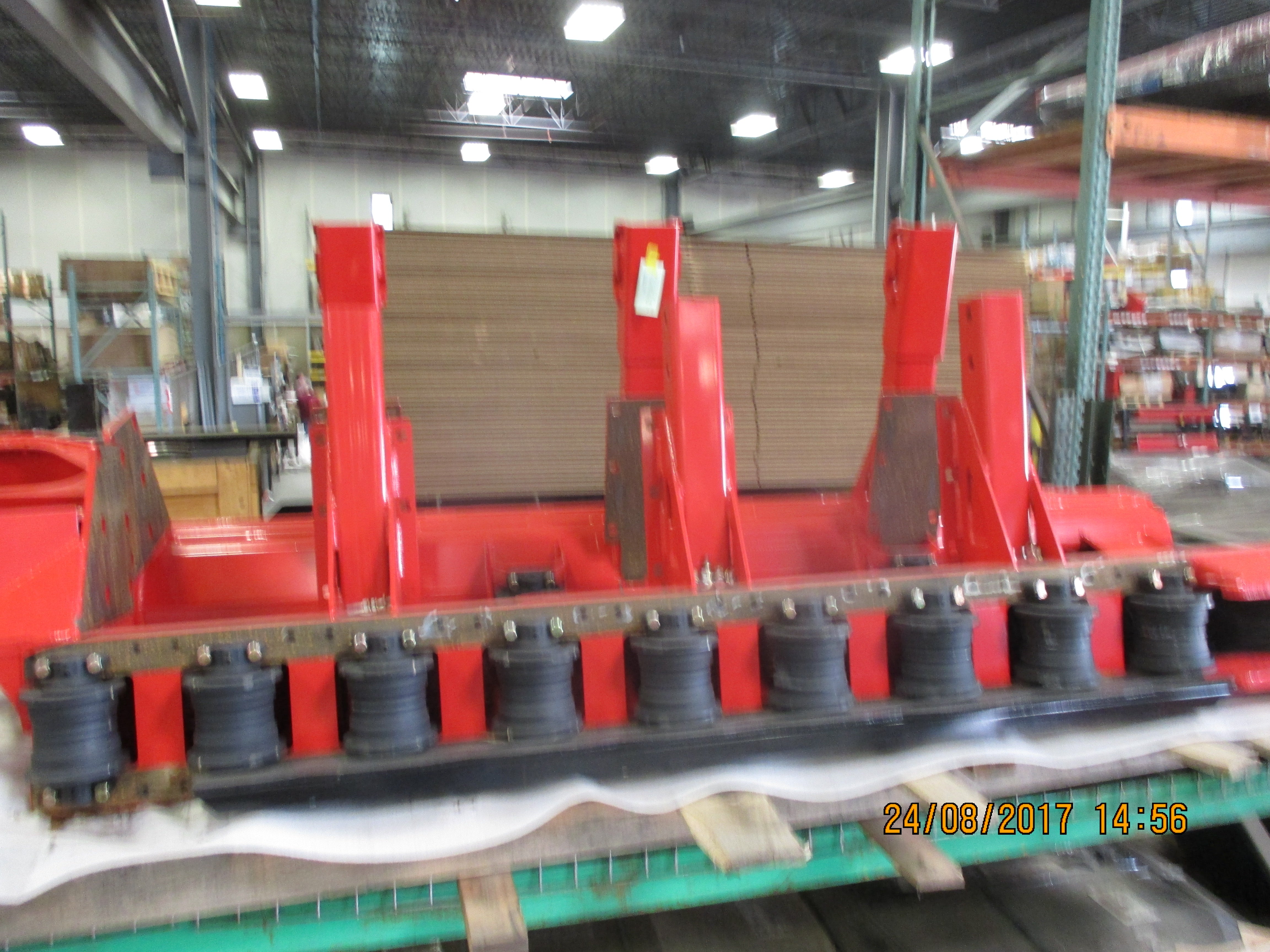 TRACK RAIL ASM LH, BERCO 148