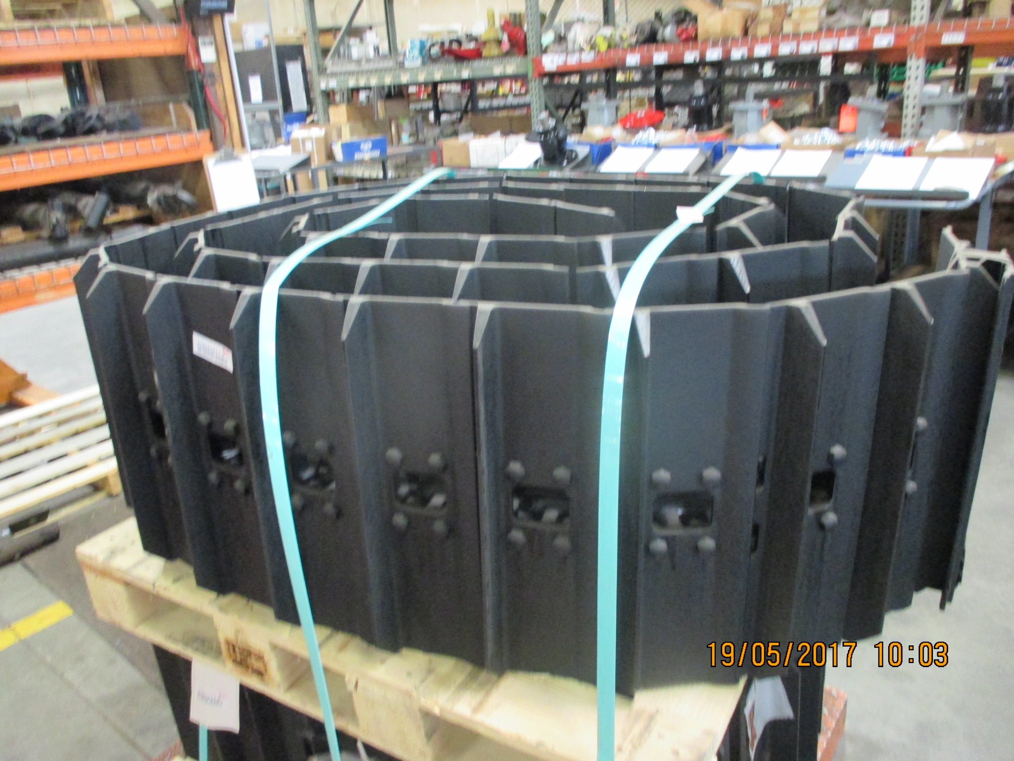 TRACK GROUP ASSEMBLY 450MM SINGLES