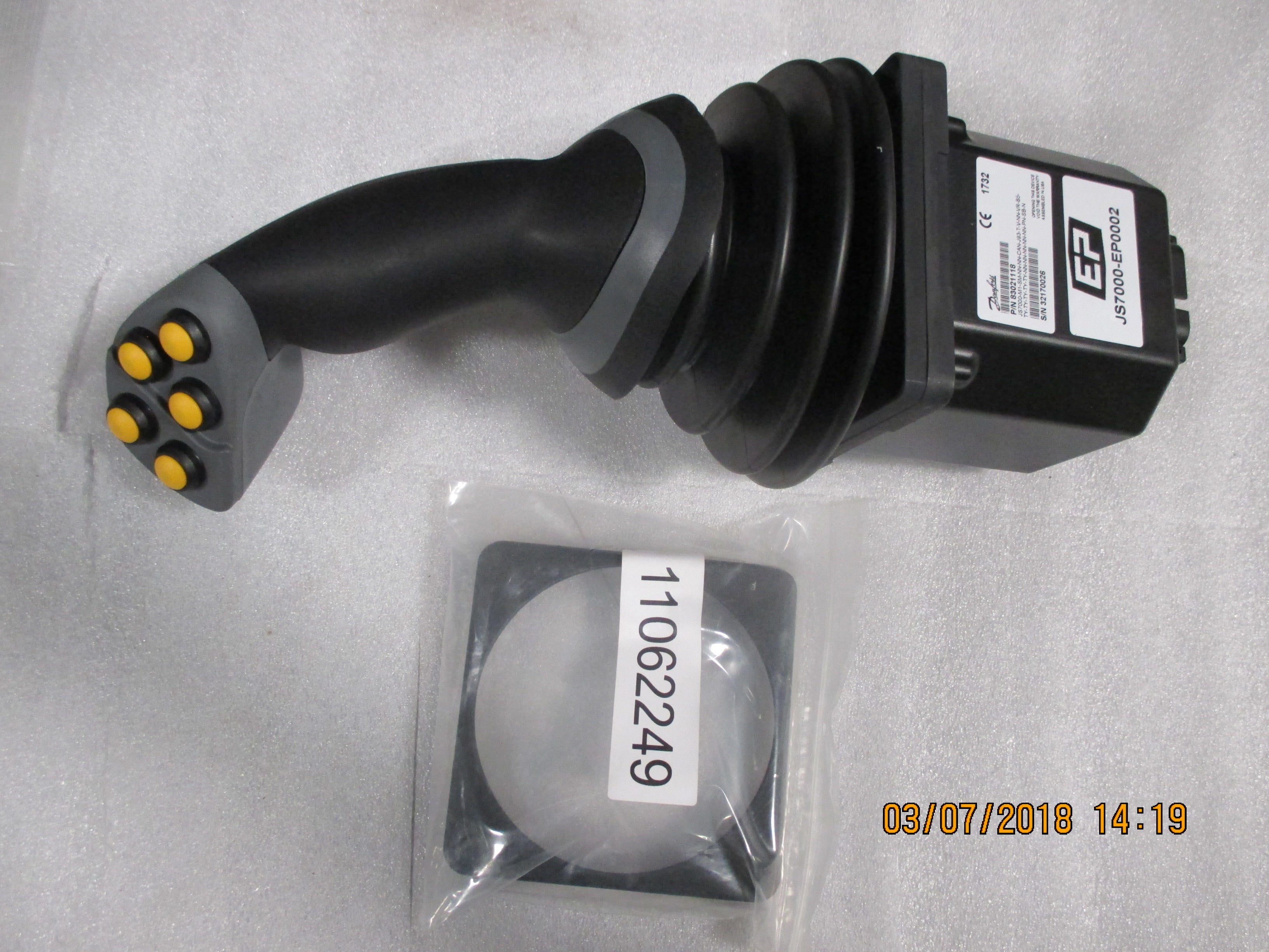 JOYSTICK RIGHT