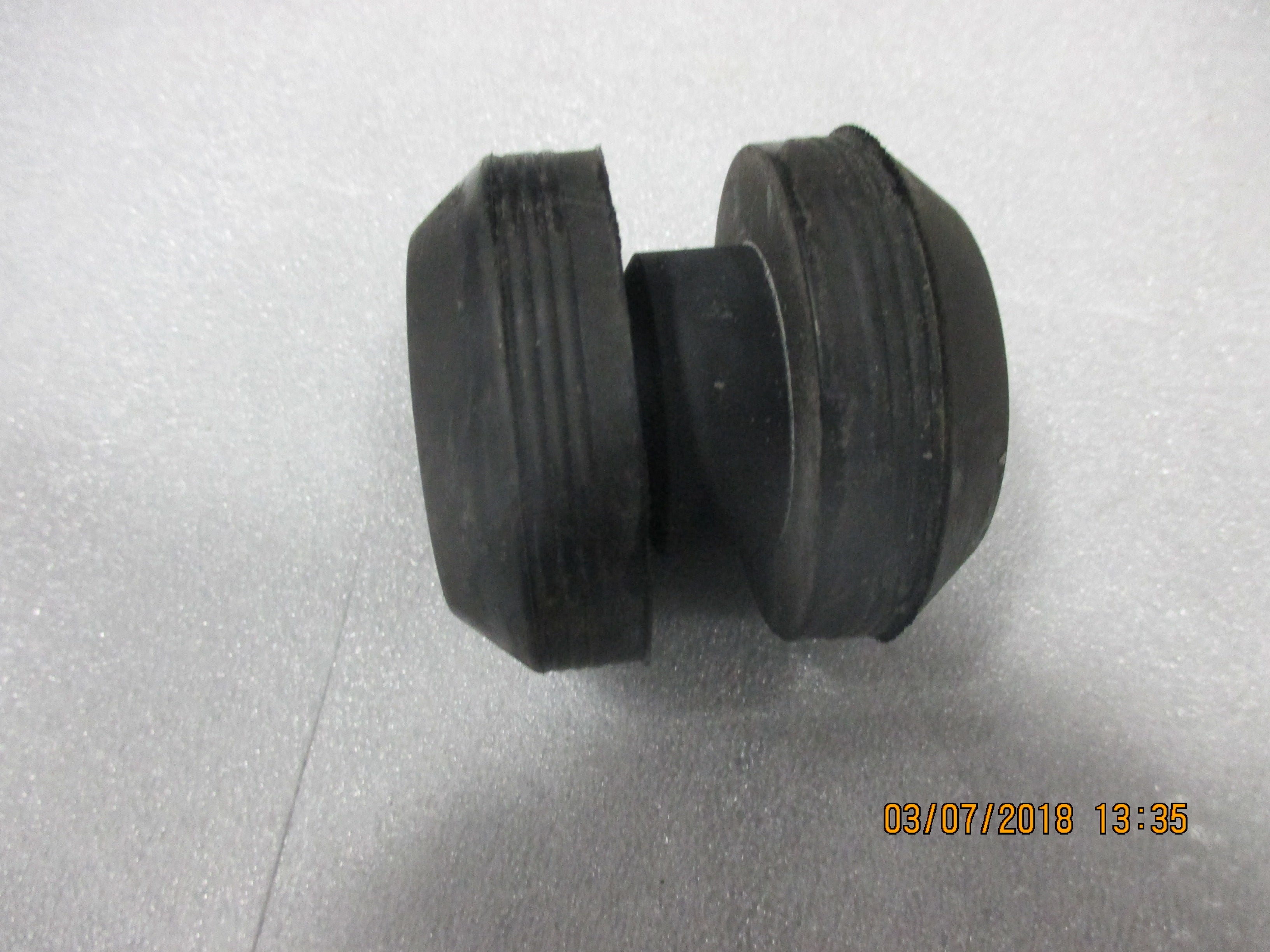 RUBBER MOUNT