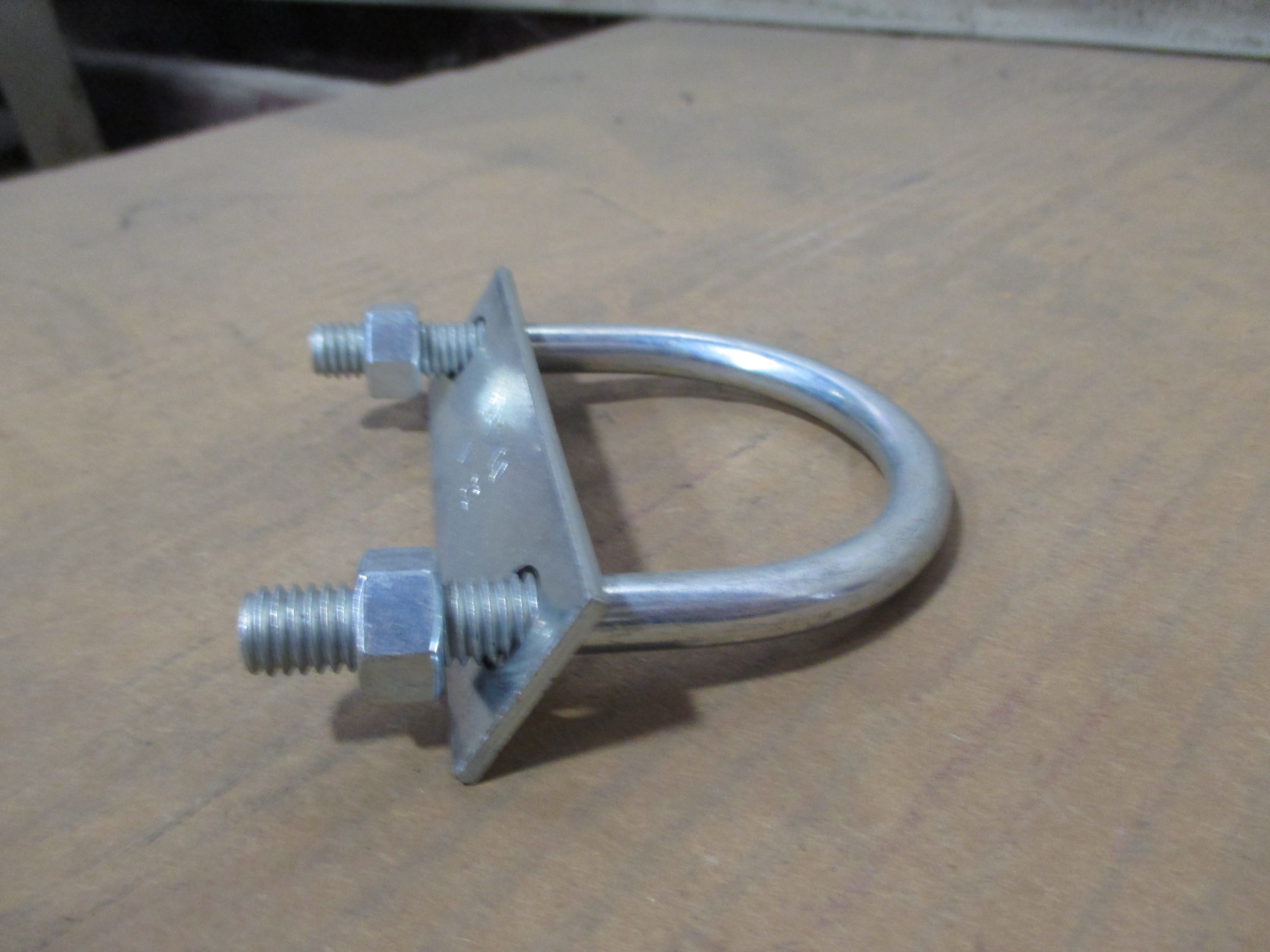 U-BOLT 3/8"-16 FOR 2.5"OD W RET PLT