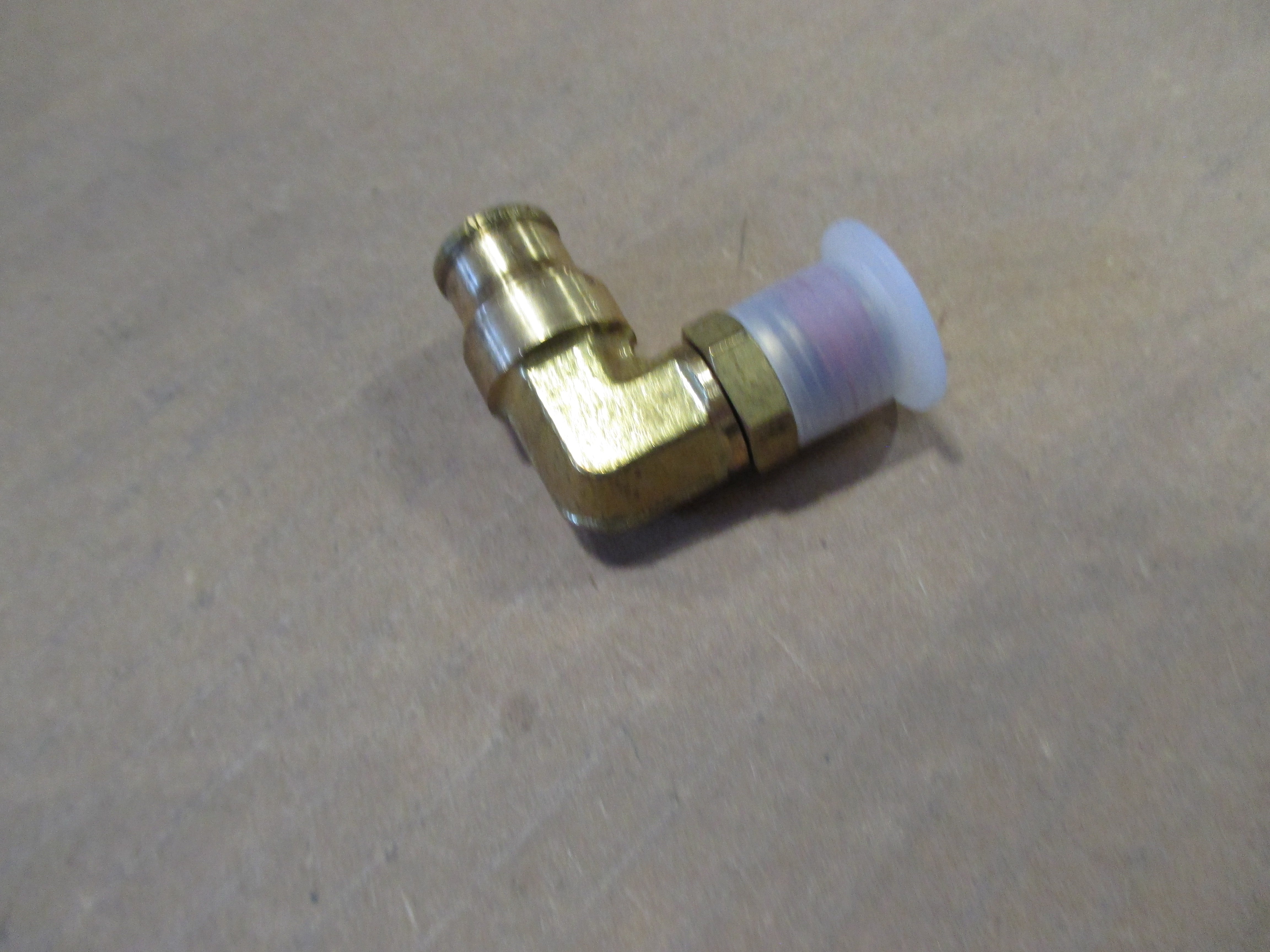 SWIVEL 90DEG PUSH TO CONN - 1/4"NPT
