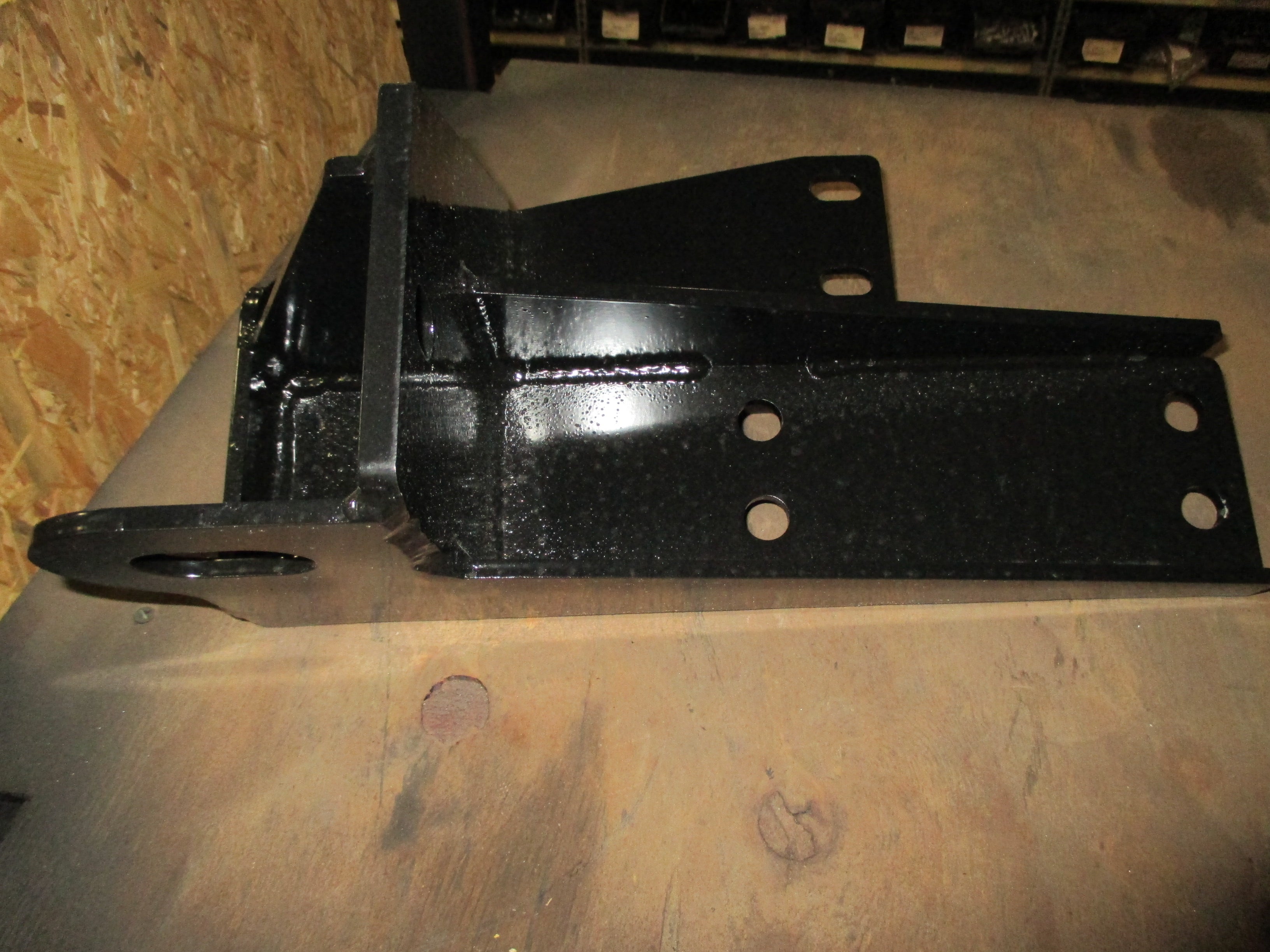 MOUNT ENGINE REAR RIGHT