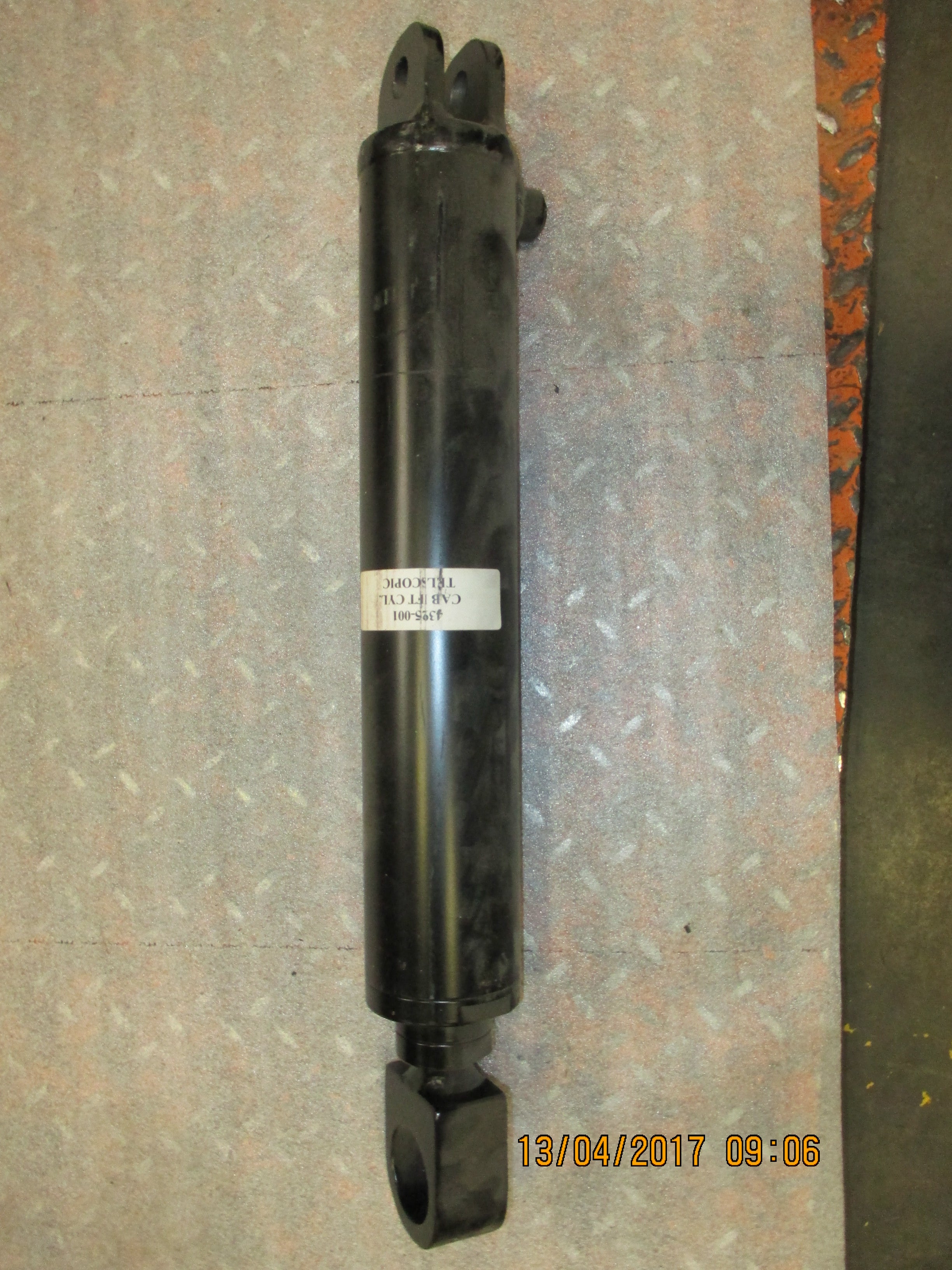 CAB LIFT CYLINDER TELESCOPIC
