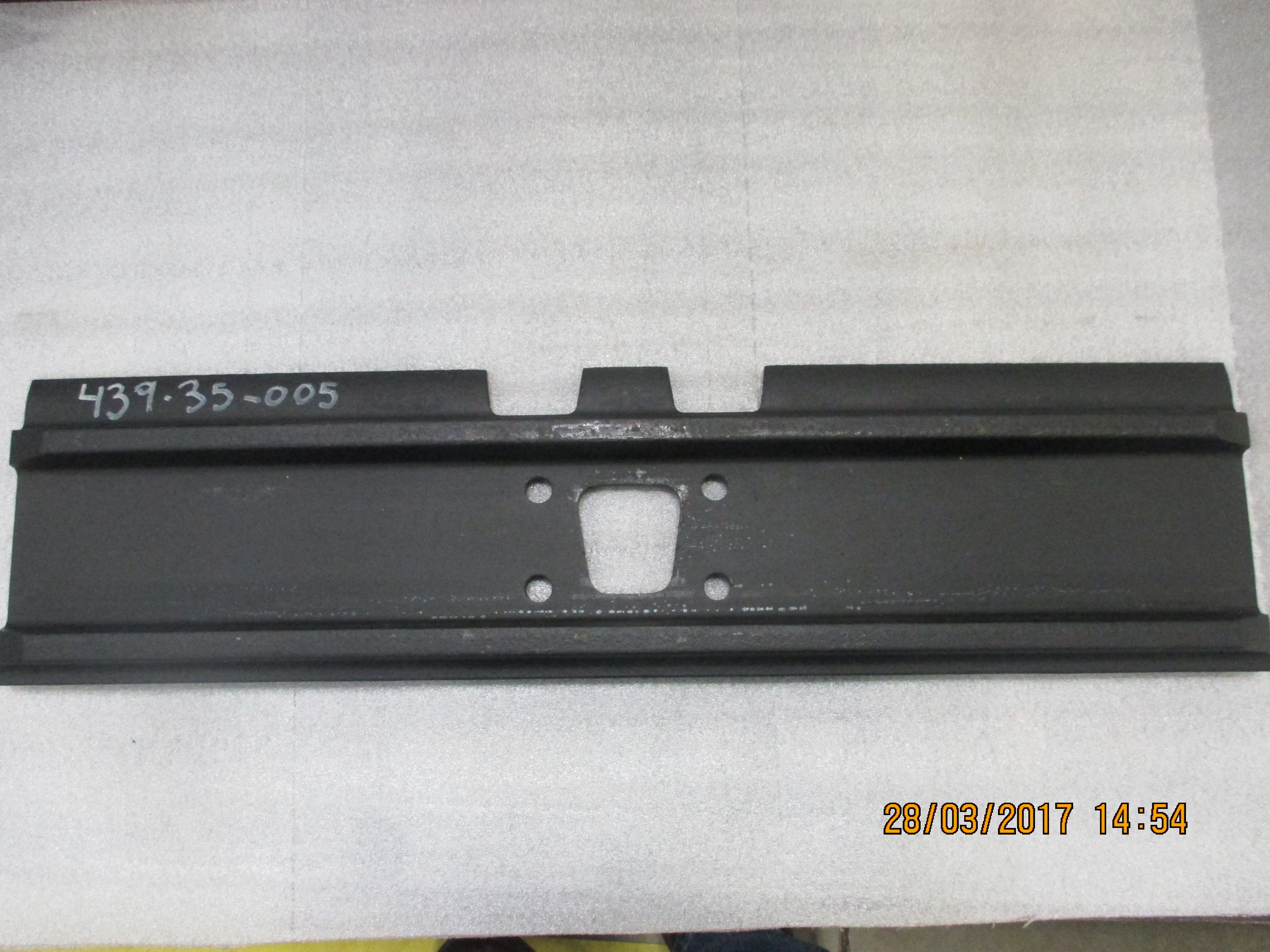 TRACK SHOE 30''(2BAR) BLACK