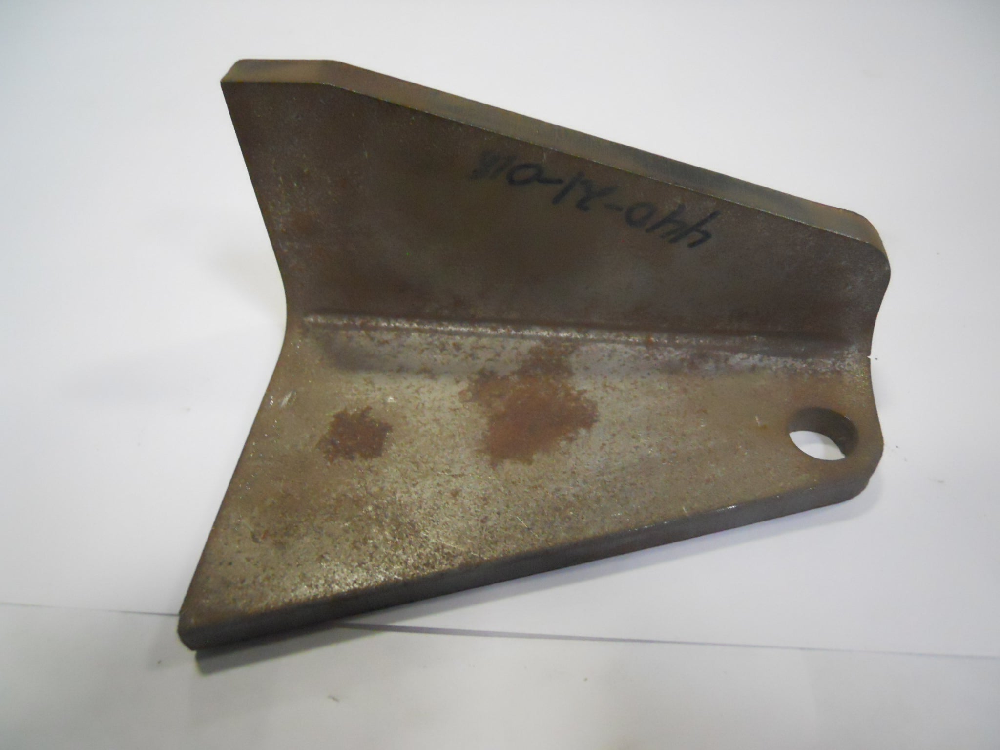 RETENTION MOUNT BRACKET A (#1-#8)