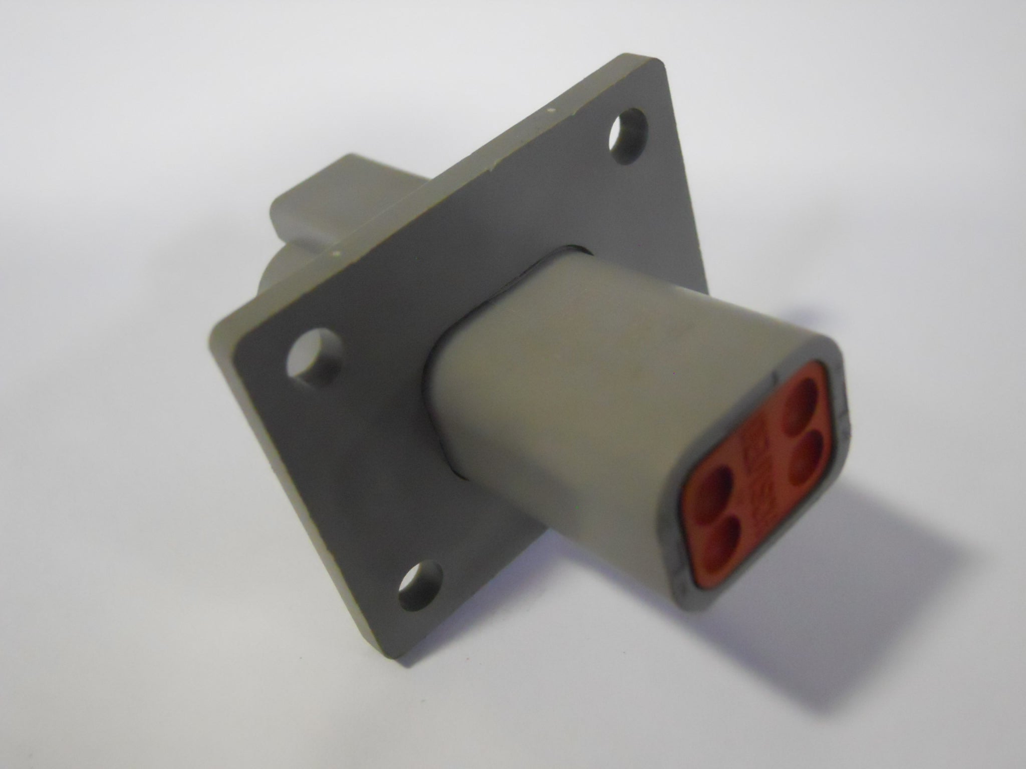 RECEPTACLE 4 COND DEUTSCH FLANGE MT