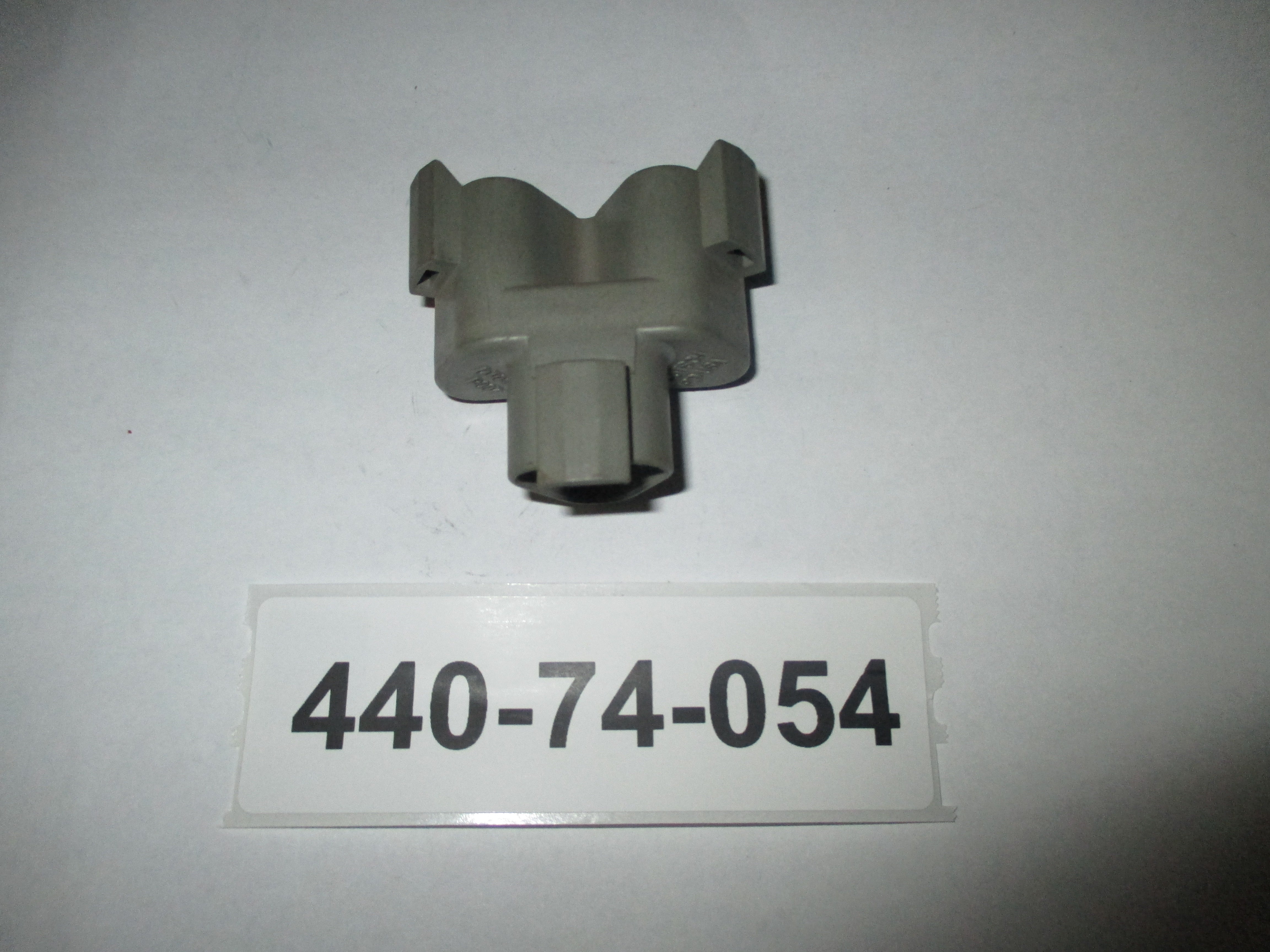 RECEPTACLE 3 COND DEUTSCH "Y"