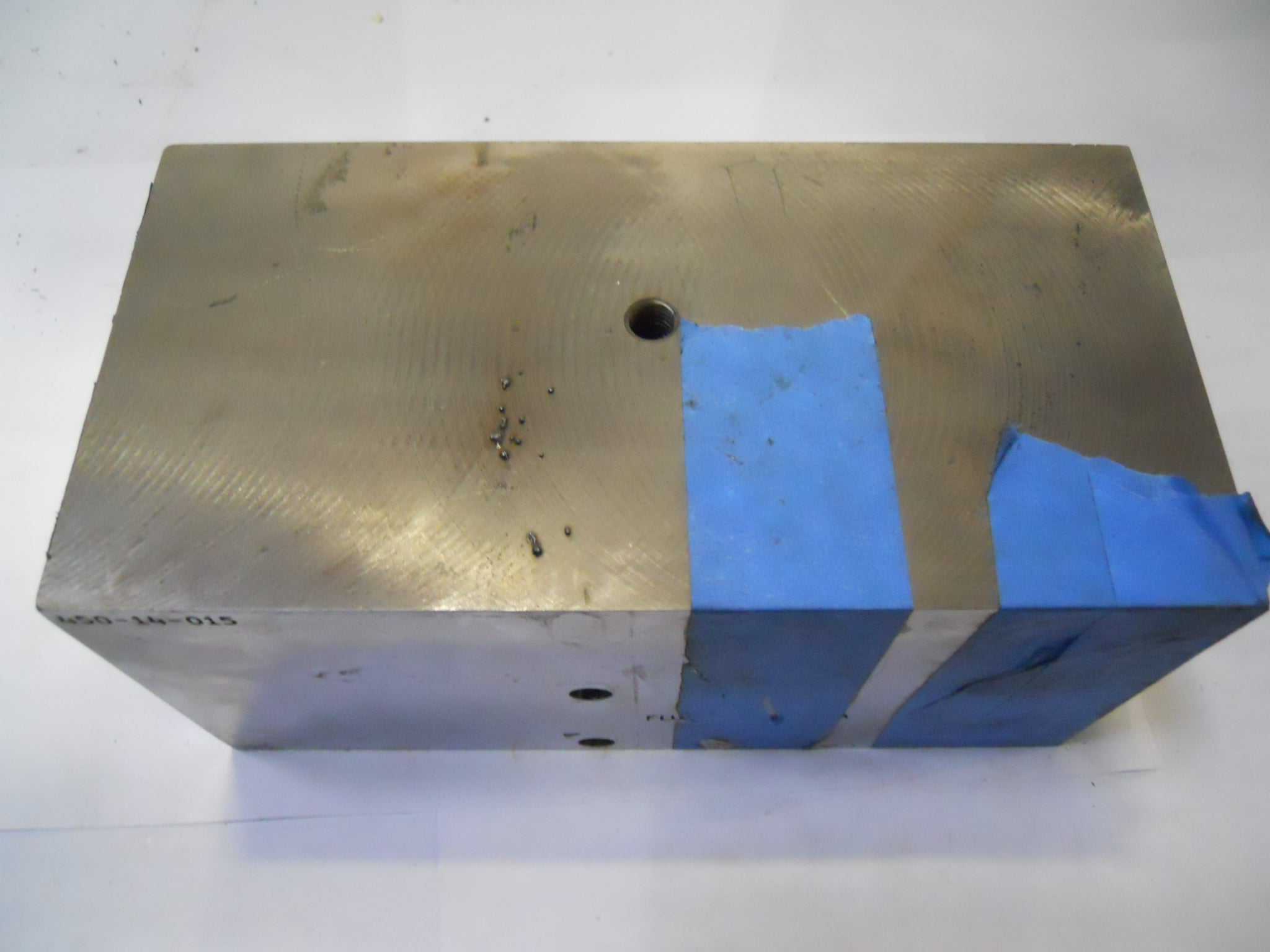 TRACK HOSE BLOCK RIGHT