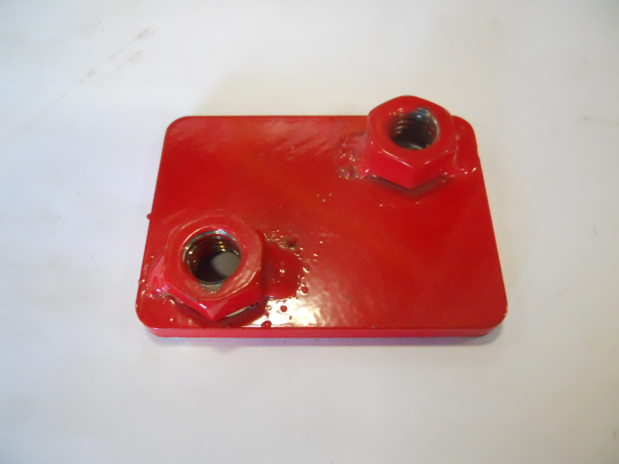 NUT RETAINING PLATE WELD