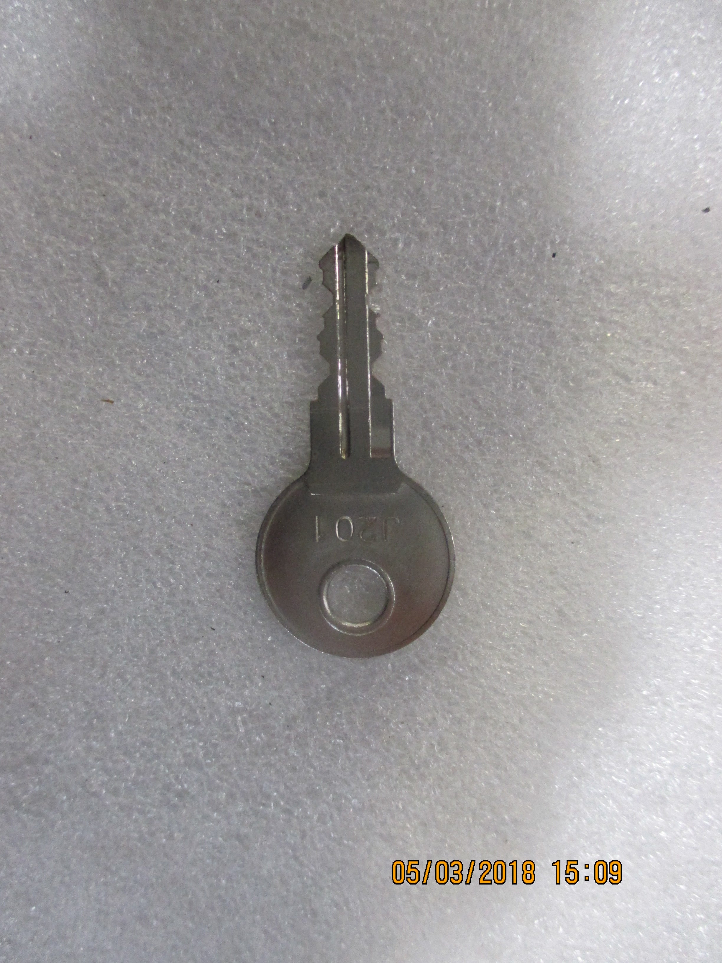 KEY, COMPRESSION LATCH