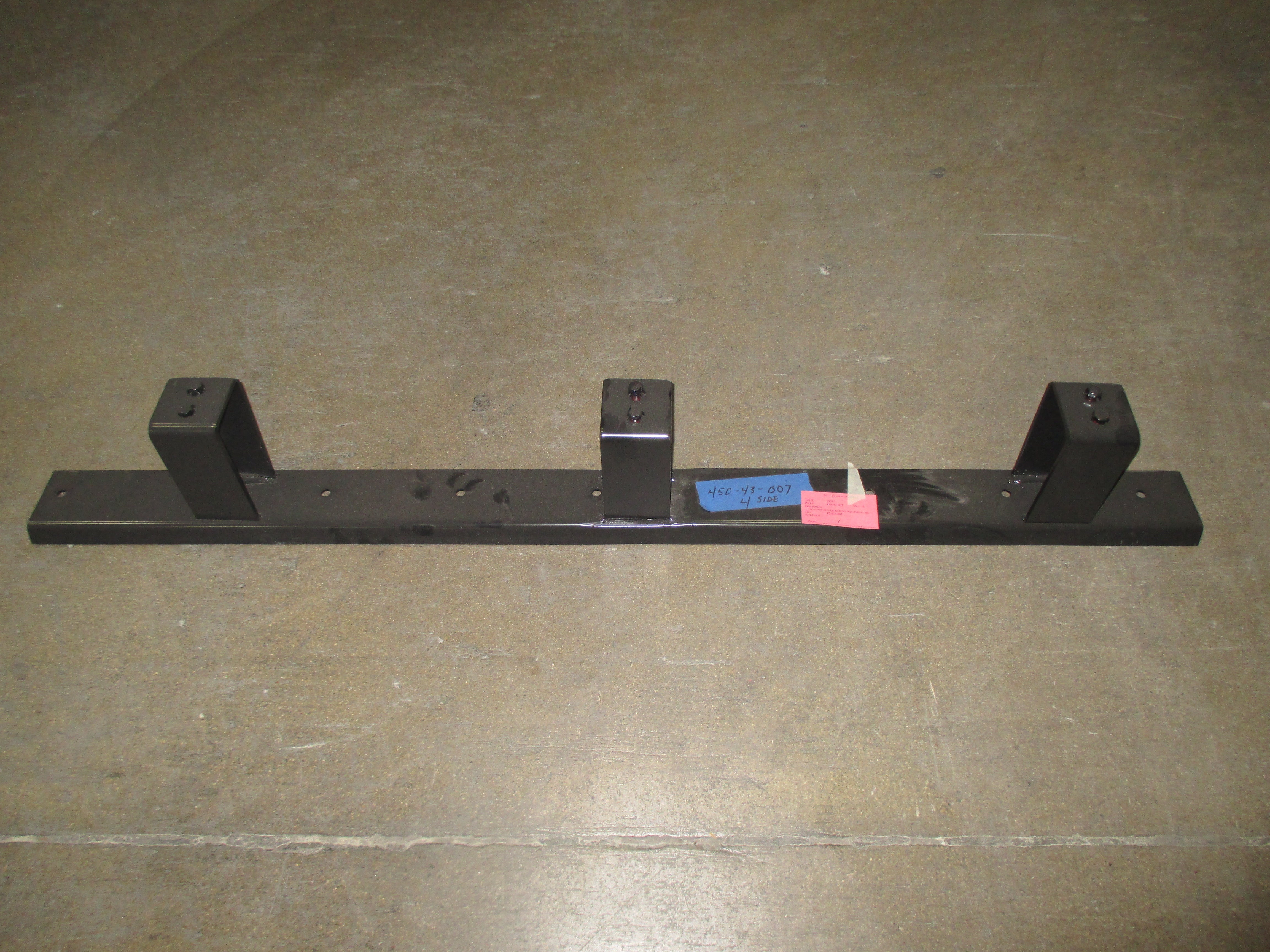 WINDOW SHIELD MOUNT WELDMENT RS