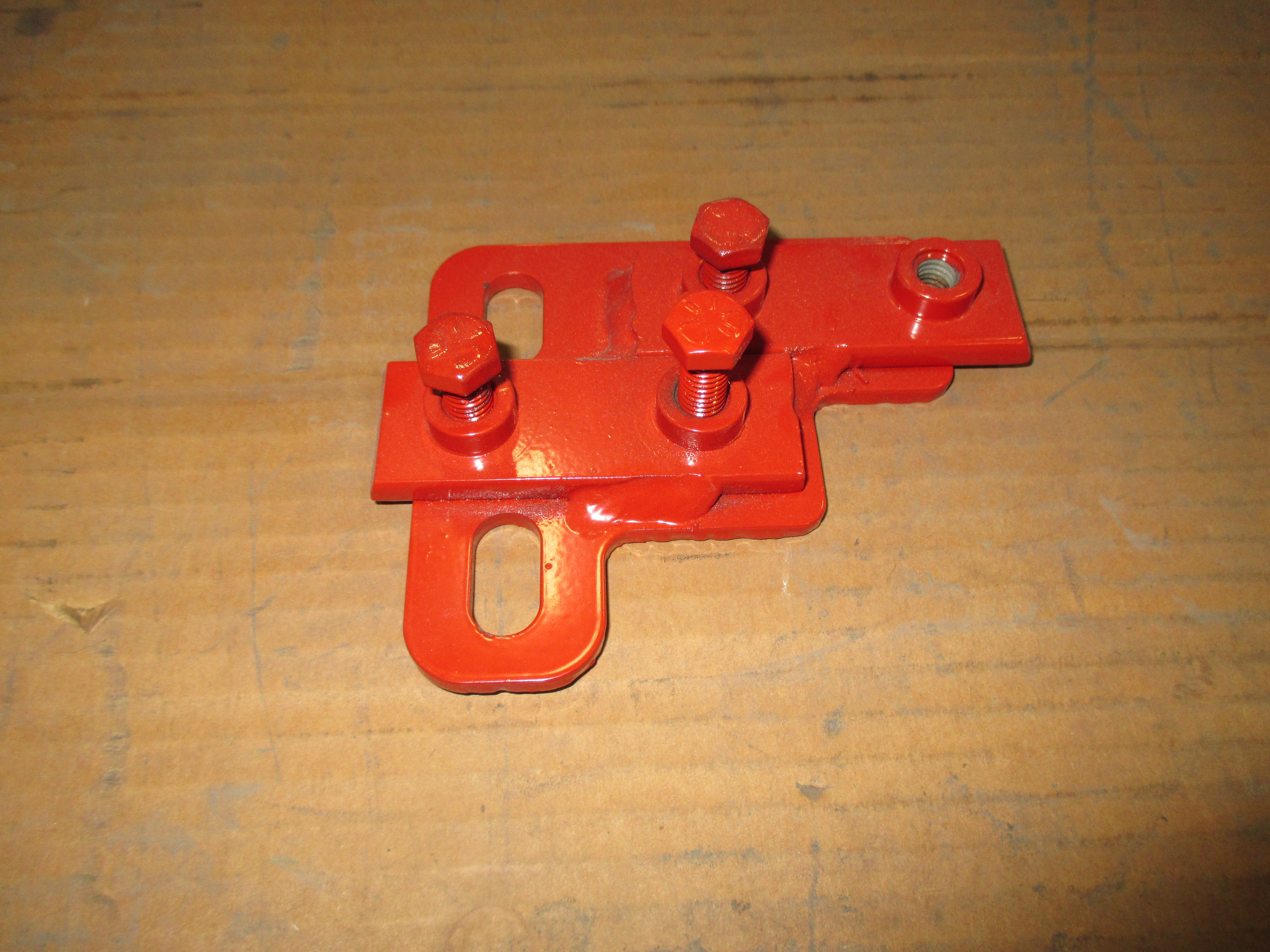 STAUFF MOUNT WELD ENGINE RIGHT