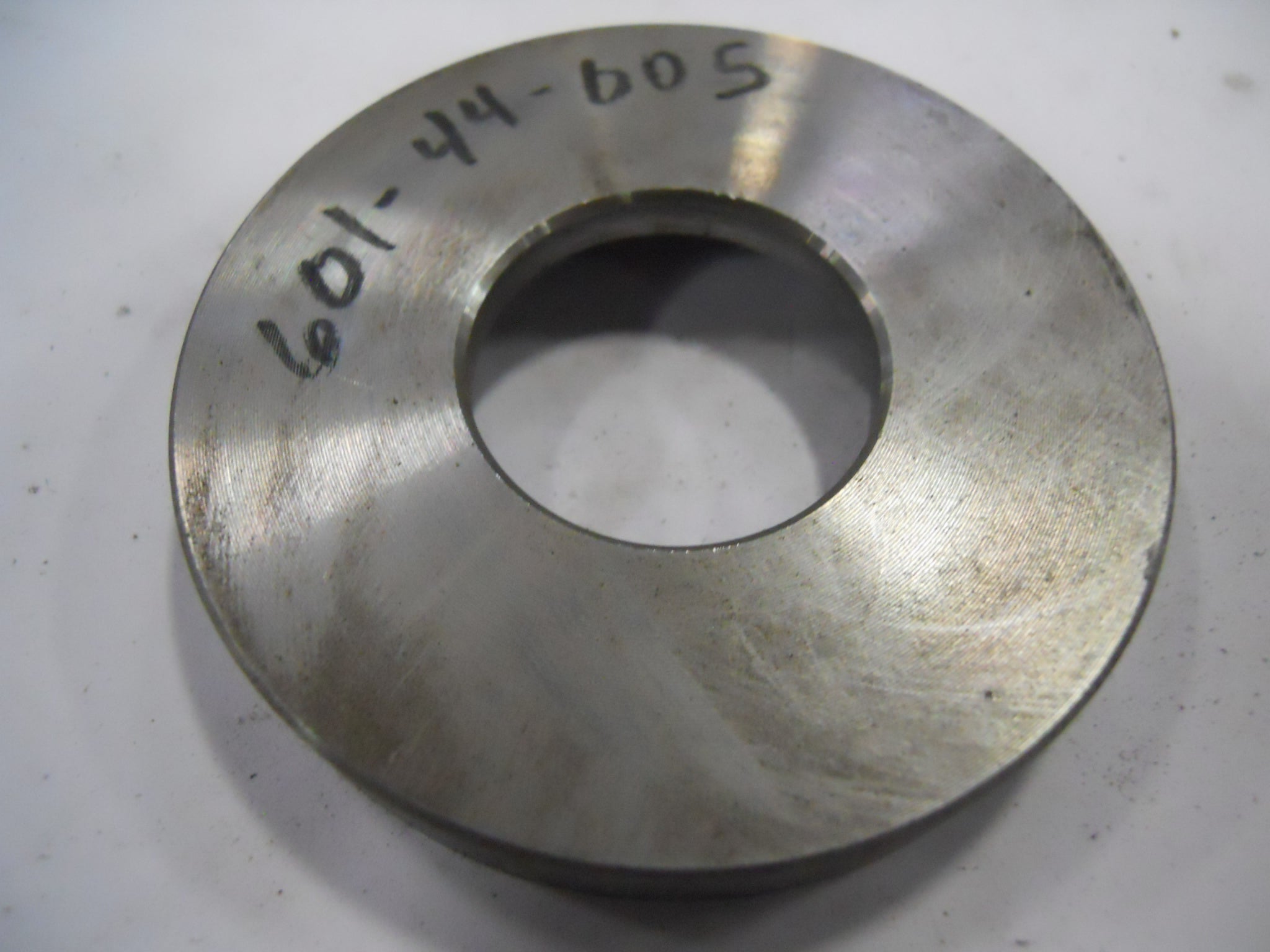 TENSIONER SPRING PIVOT SEAT