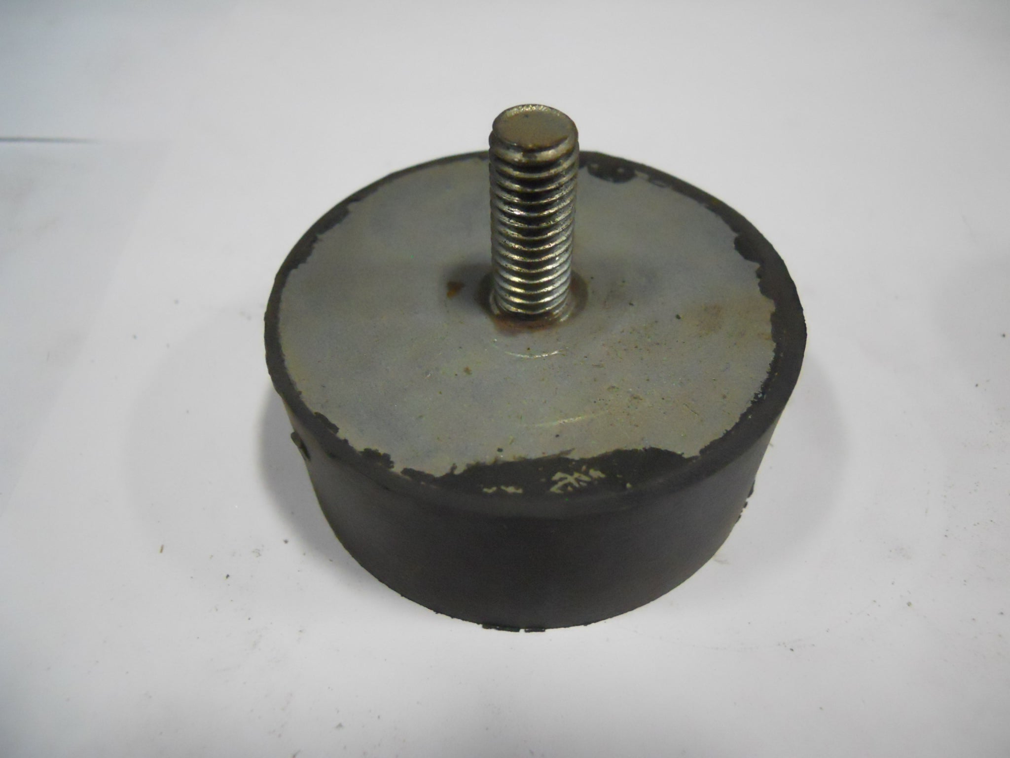 ShockMount 1 Screw(fuel tank)
