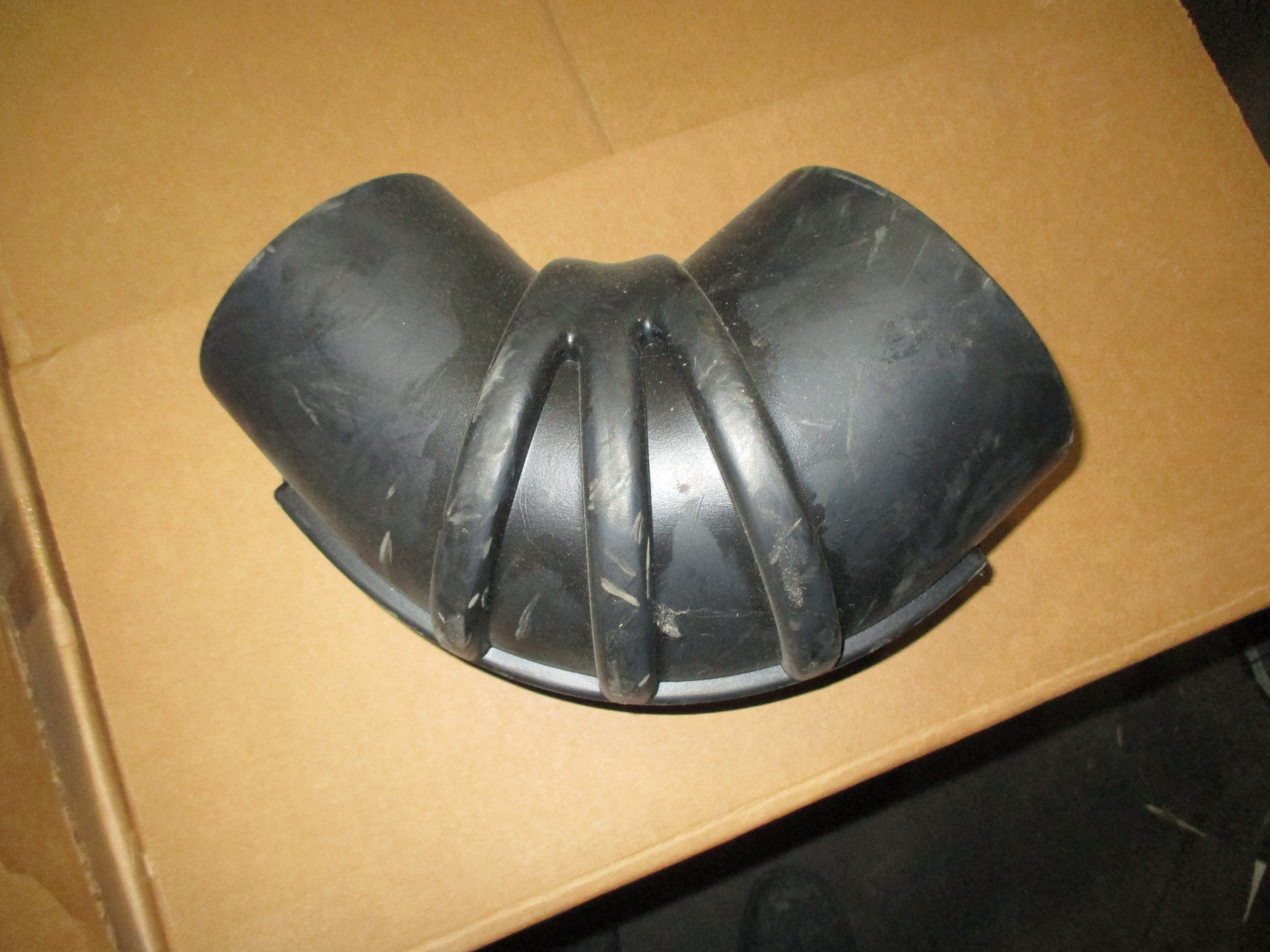Elbow Rubber 5 x 4 90 deg