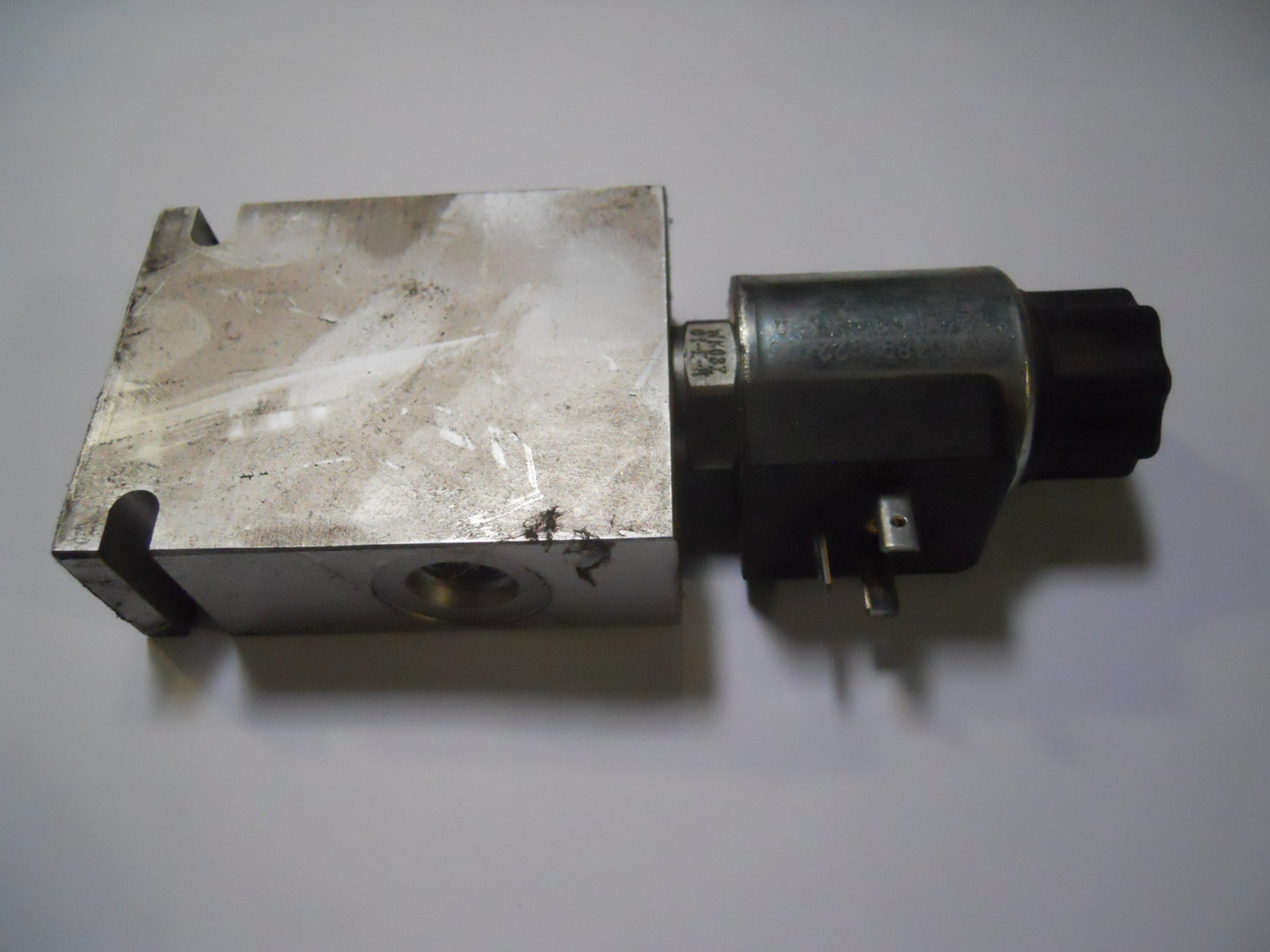 VALVE HYDAC 2P/4W 5 GPM NC