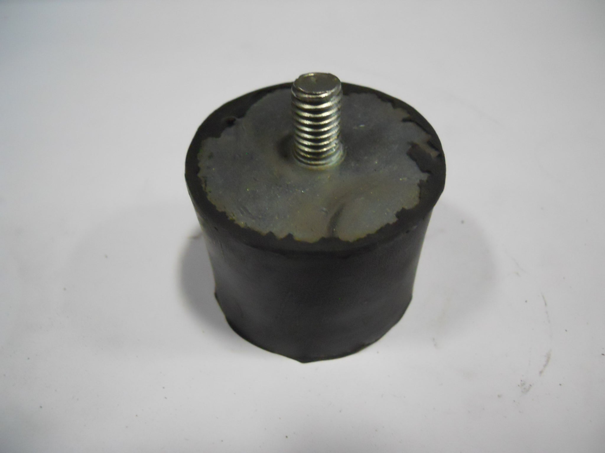 Shock Mount 2 x 1-5/8 M/F Thrd