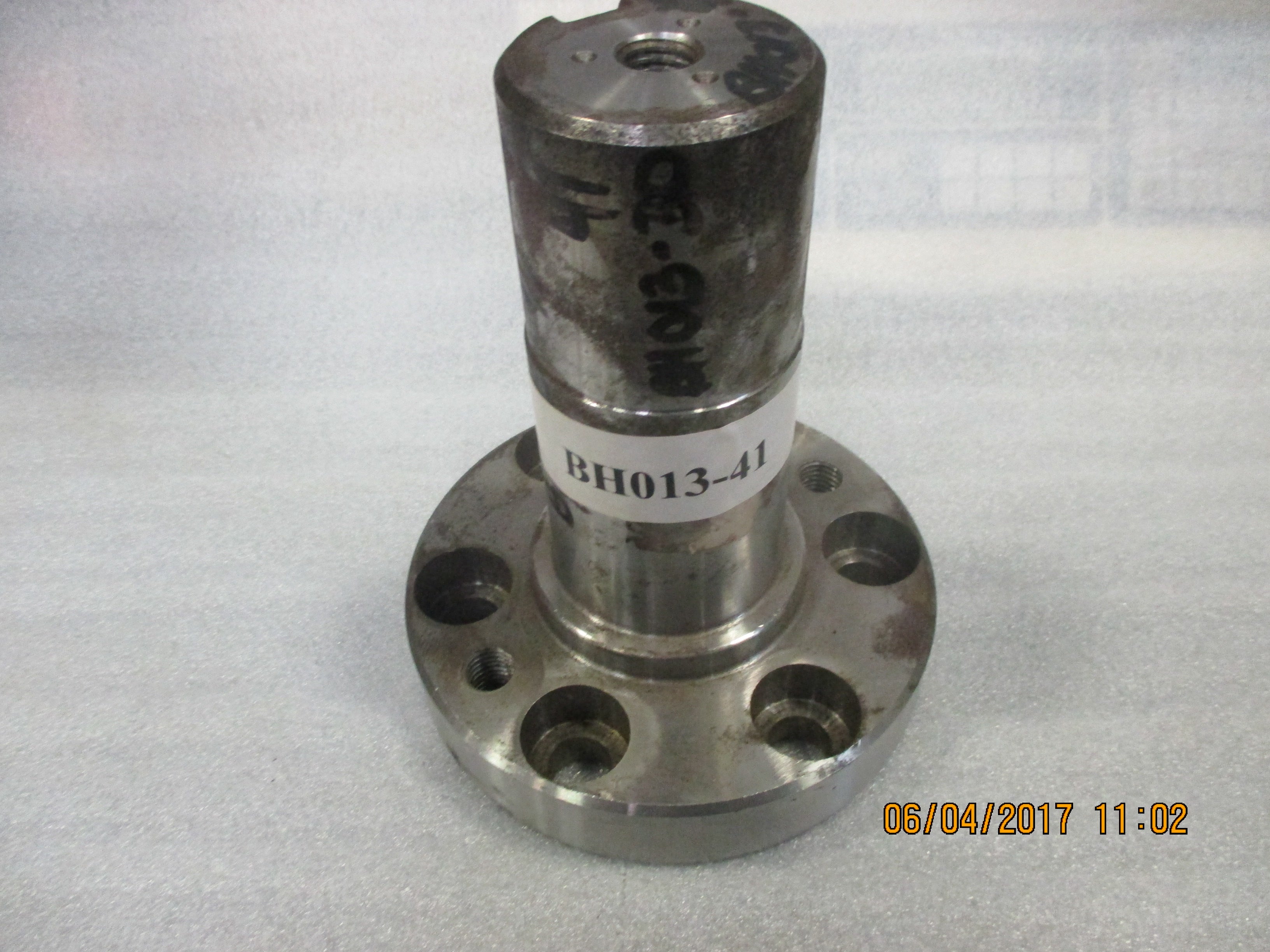 STUB SHAFT MACH FR FORG 250 BEARING