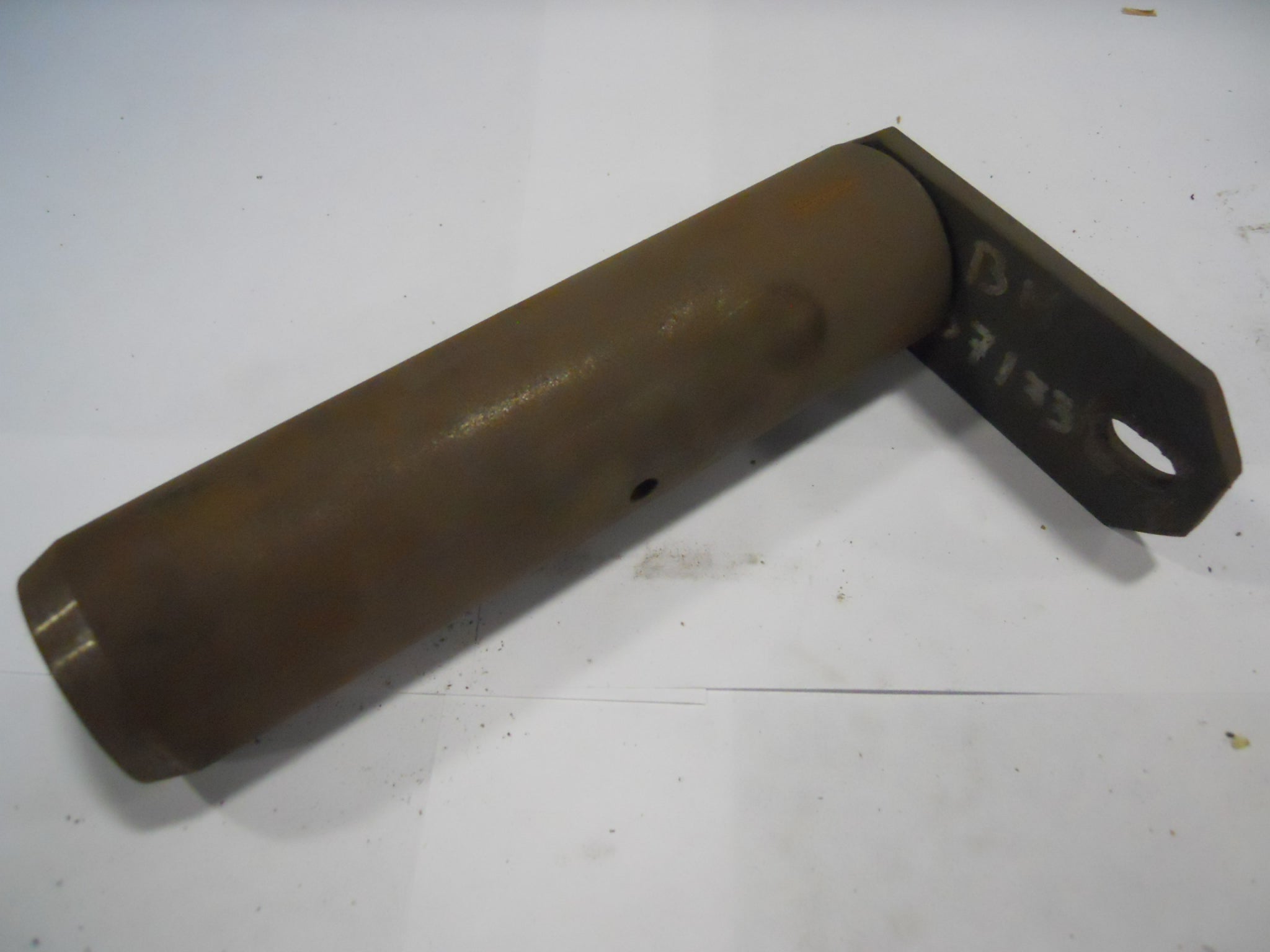 Lower Mount Pin Weld