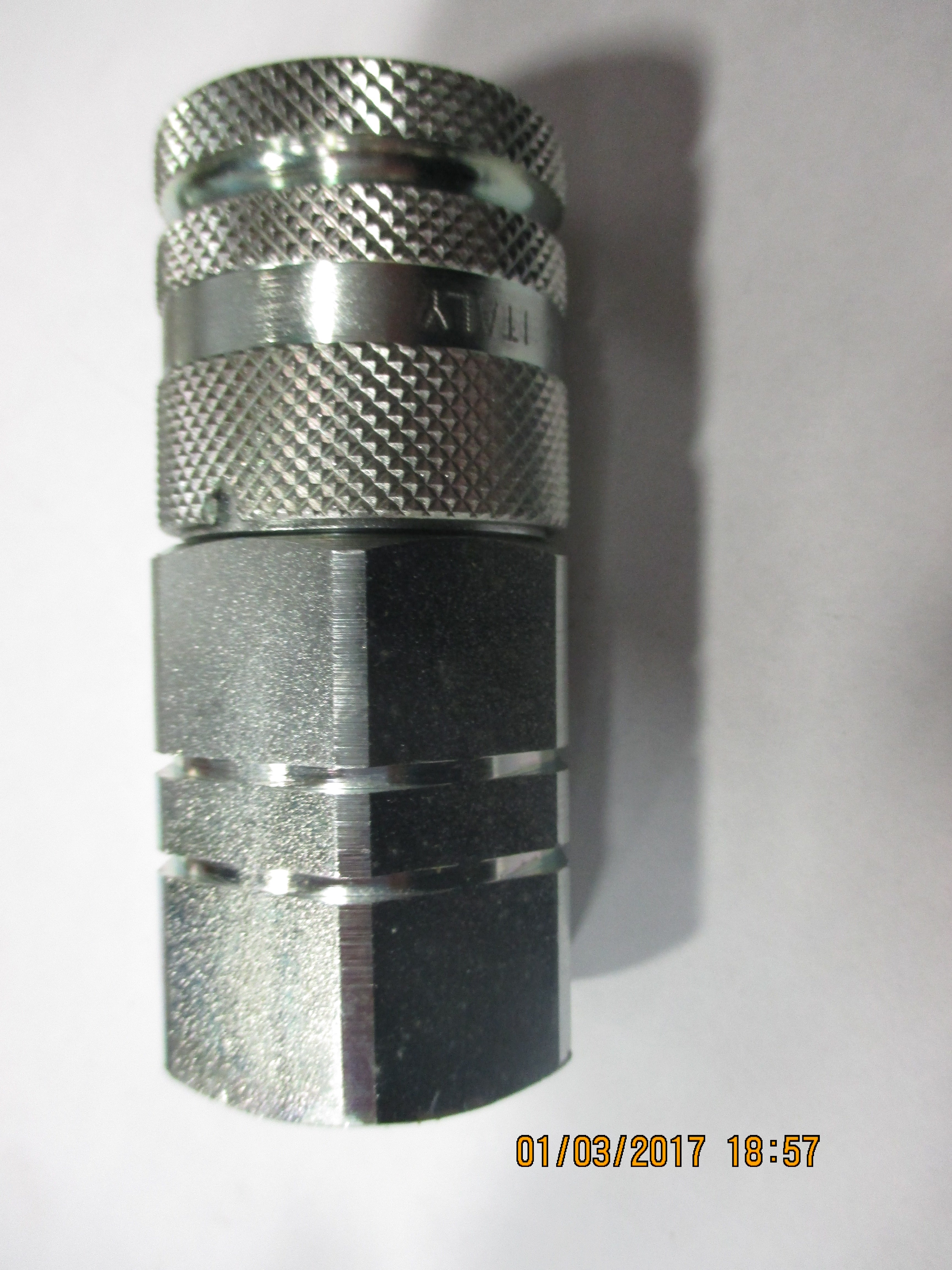 QD FF COUPLER 3/4" SAE F.A13D