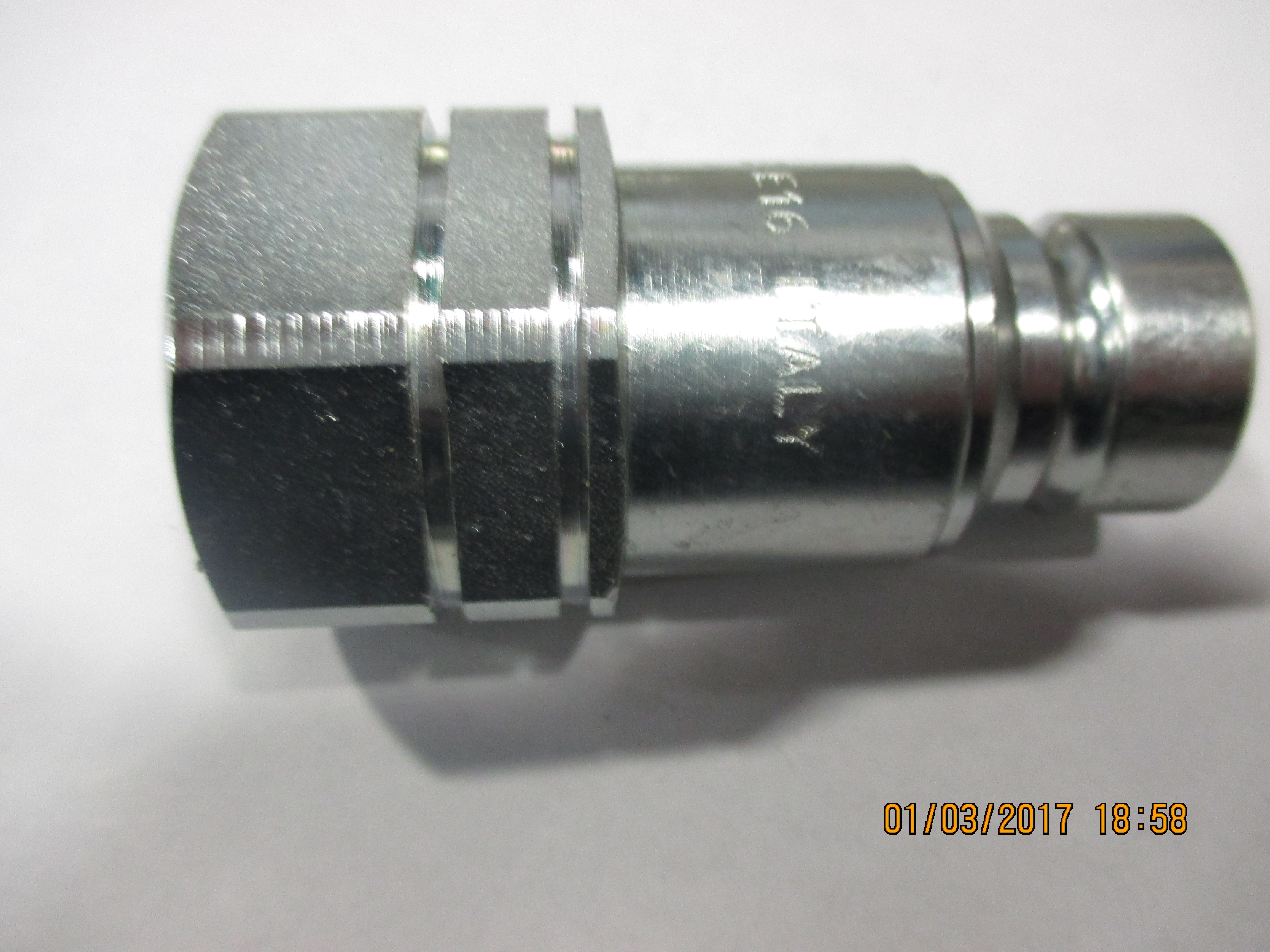 QD FF NIPPLE 3/4" SAE M.A13