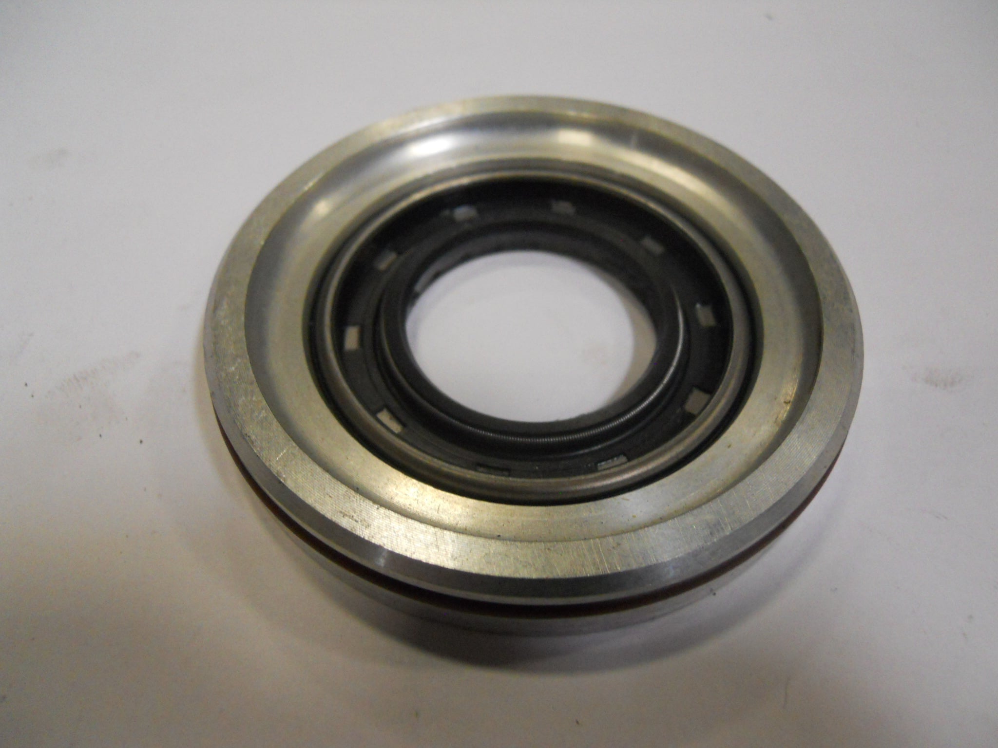 Shaft seal assembly