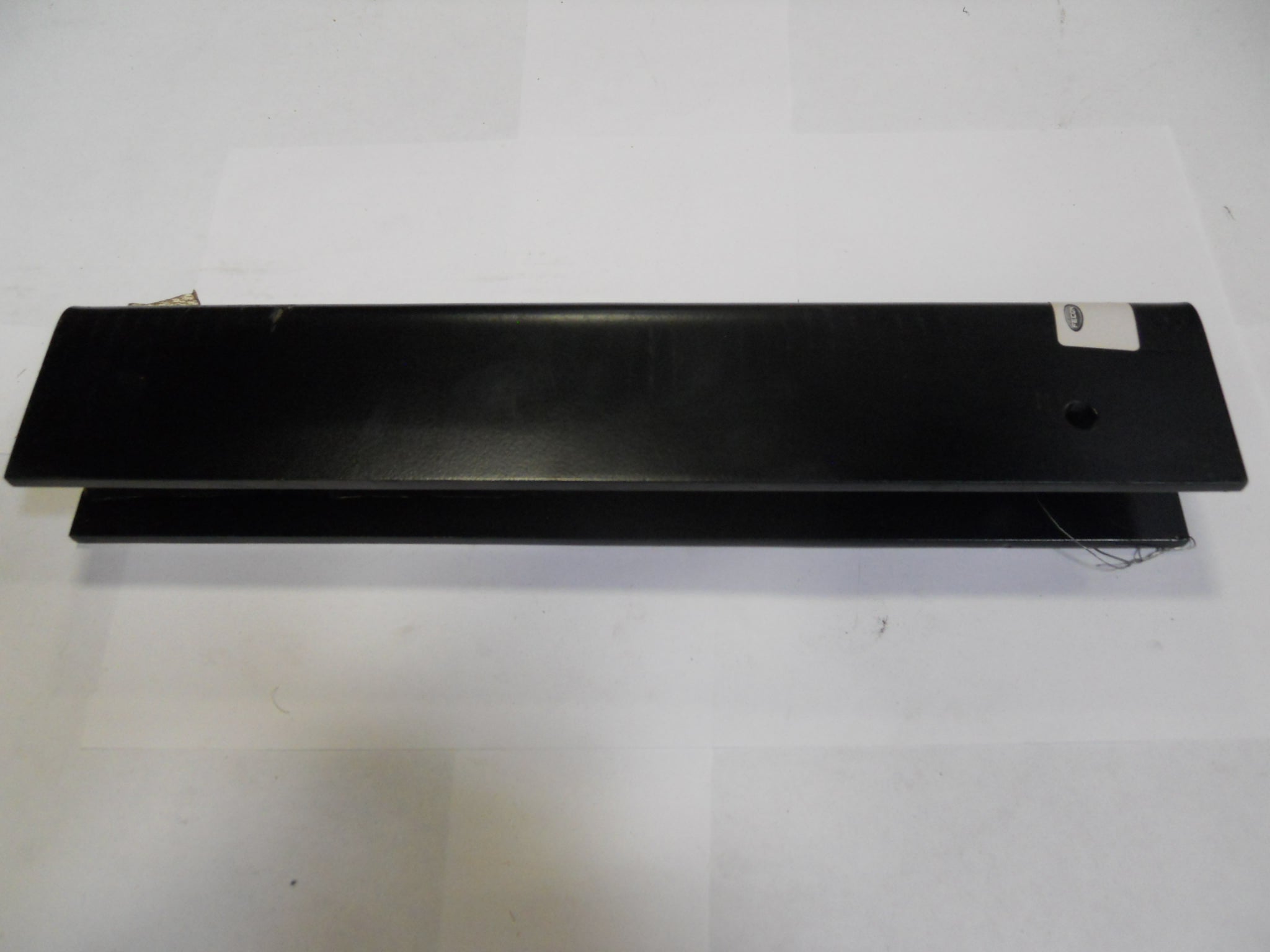 QUICK ATTACH LOCKING DEVICE