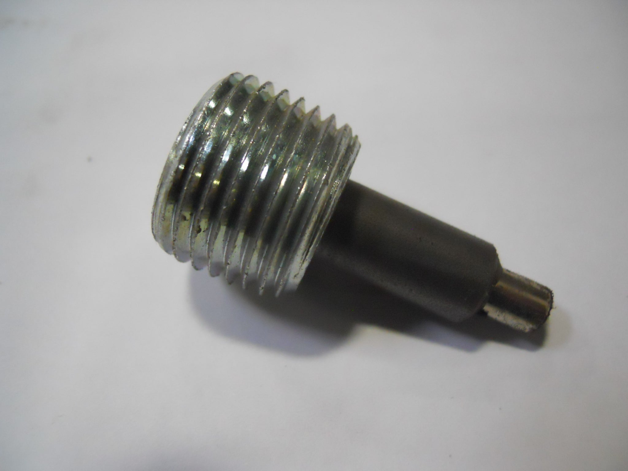 1/2 PIPE PLUG/MAGNETIC