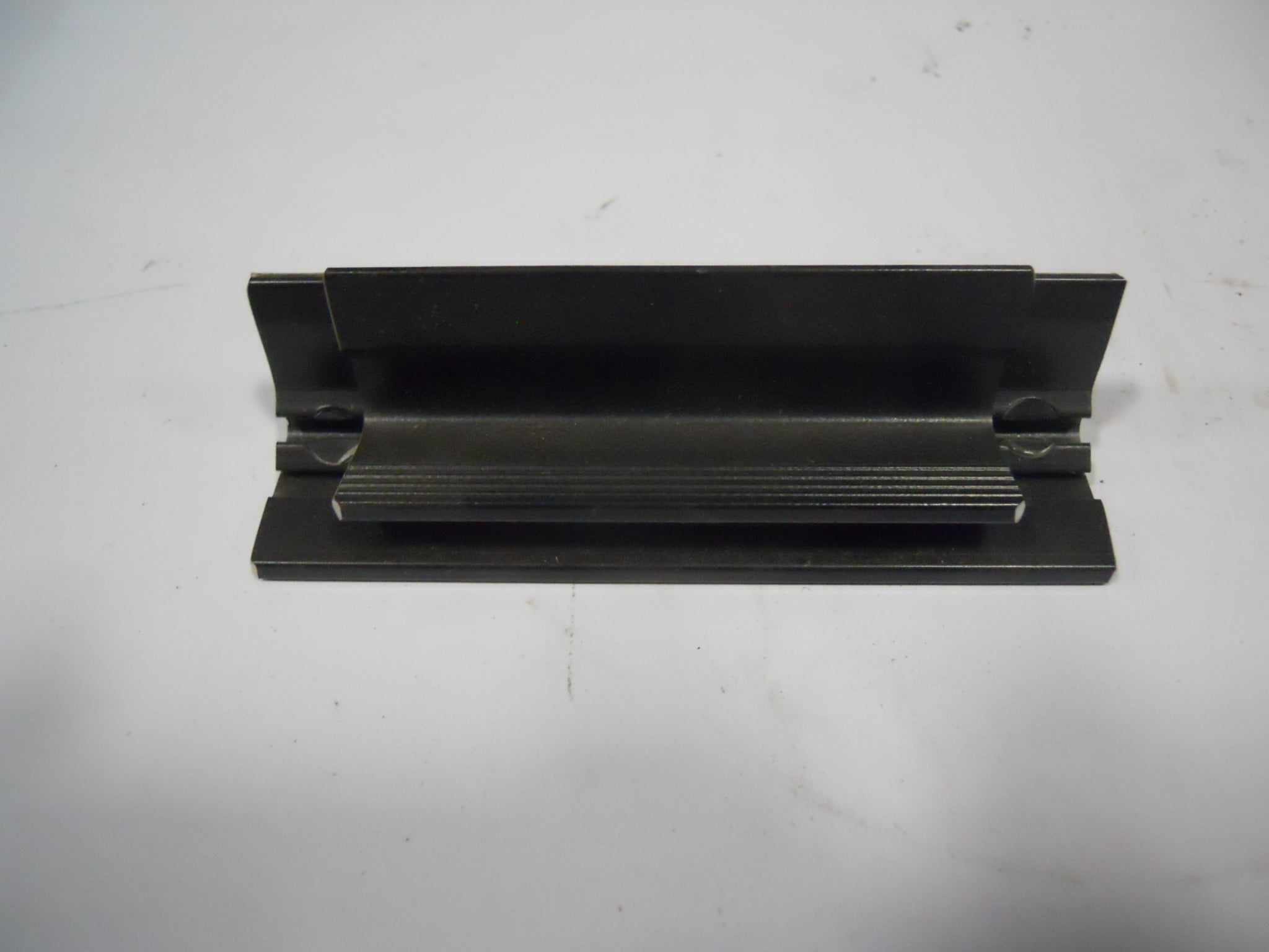 LATCH FOR SLIDING WINDOW