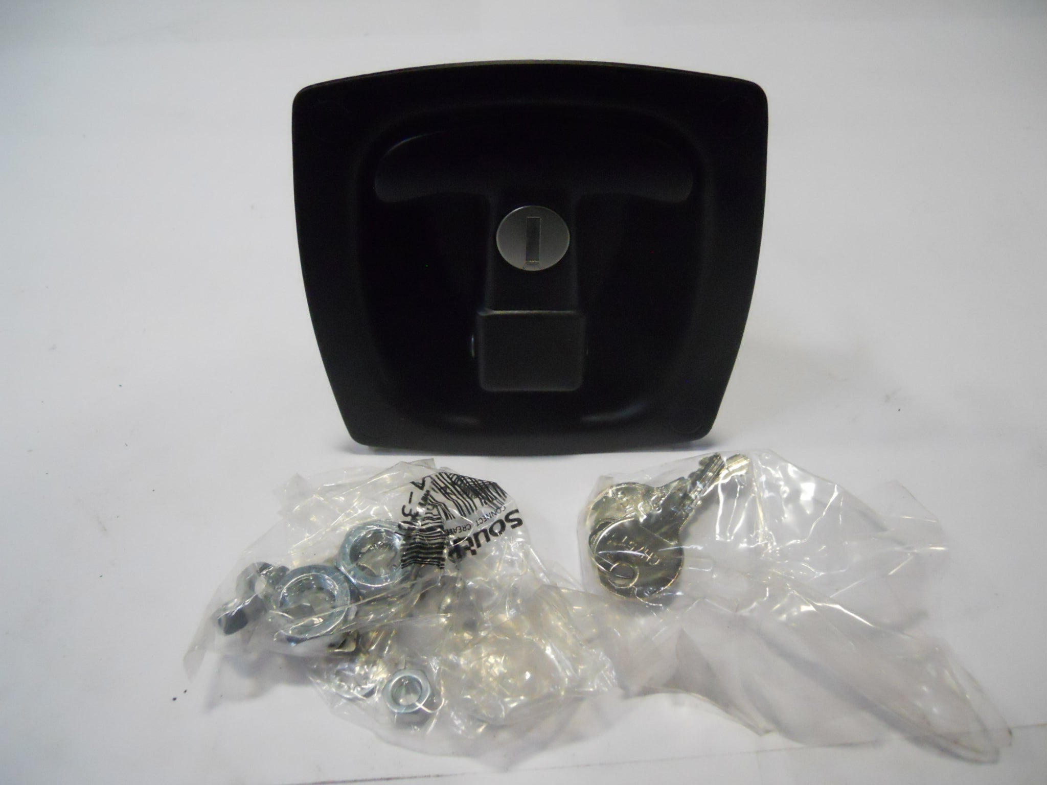 LOCKING MECHANISM REAR DOOR RT400